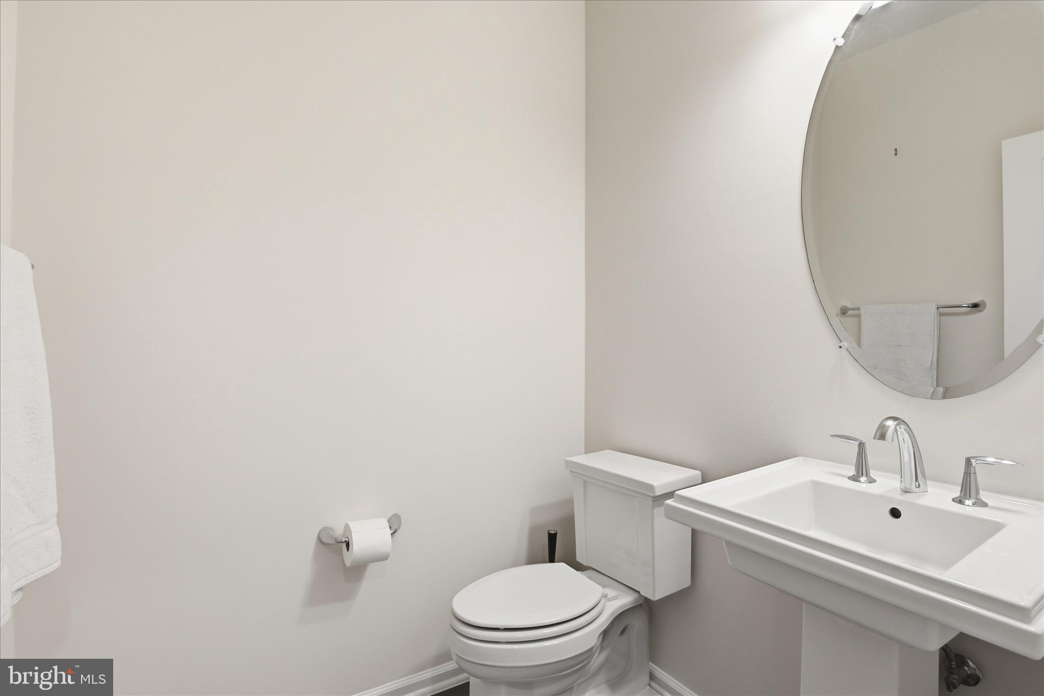 MEADOW BROOK FARM - Residential