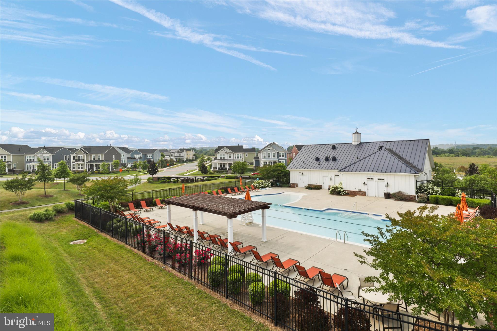 MEADOW BROOK FARM - Residential