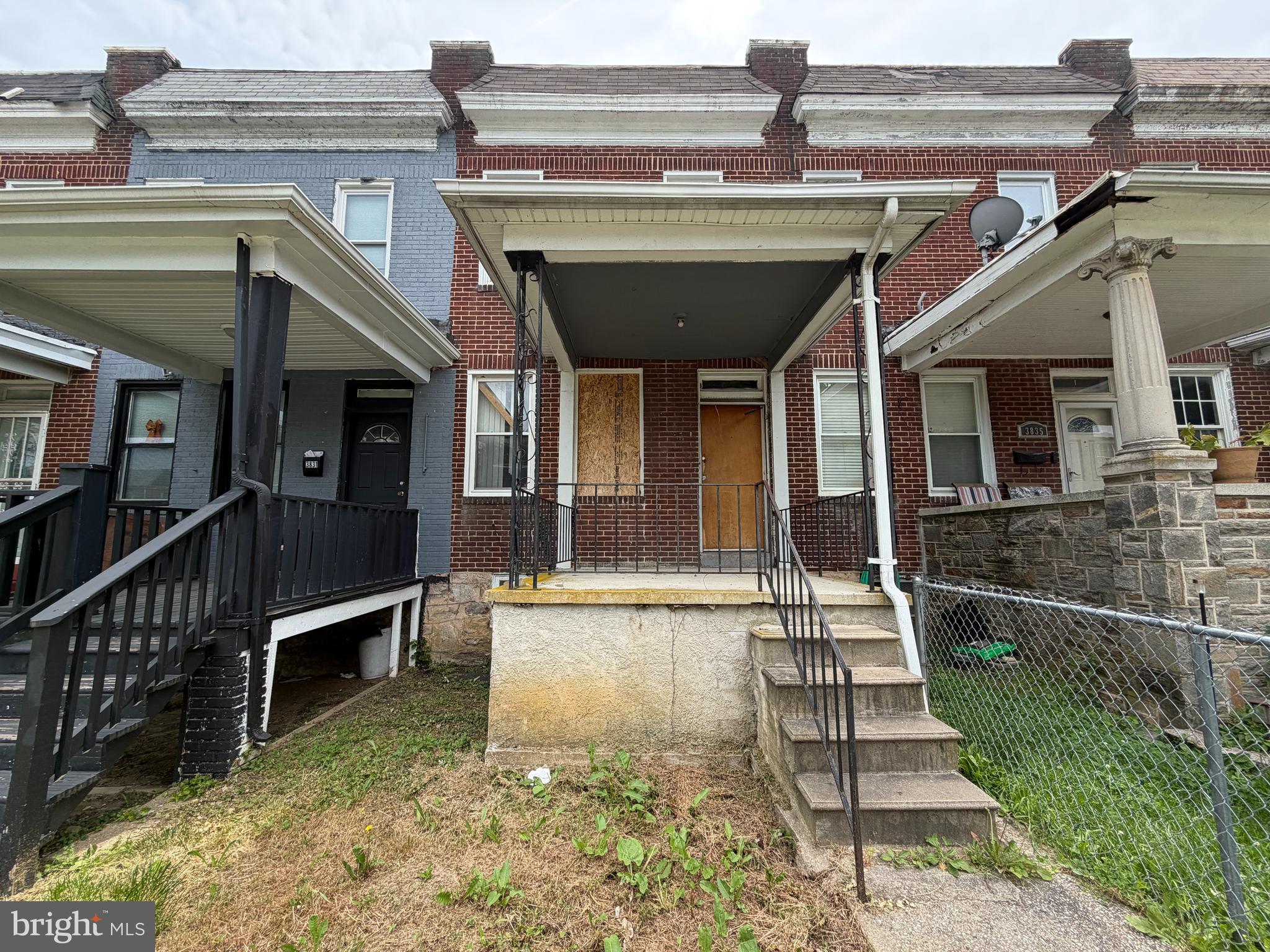 3833 BEEHLER AVENUE