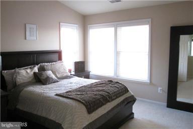 GUNSTON HILL - Residential Lease