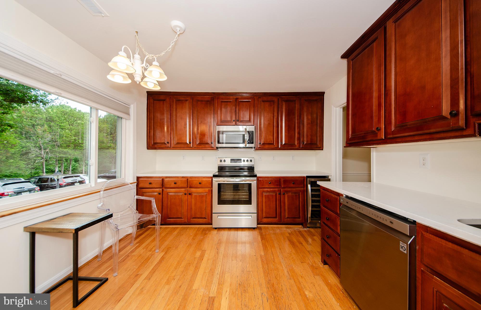 10413 COURTHOUSE DRIVE