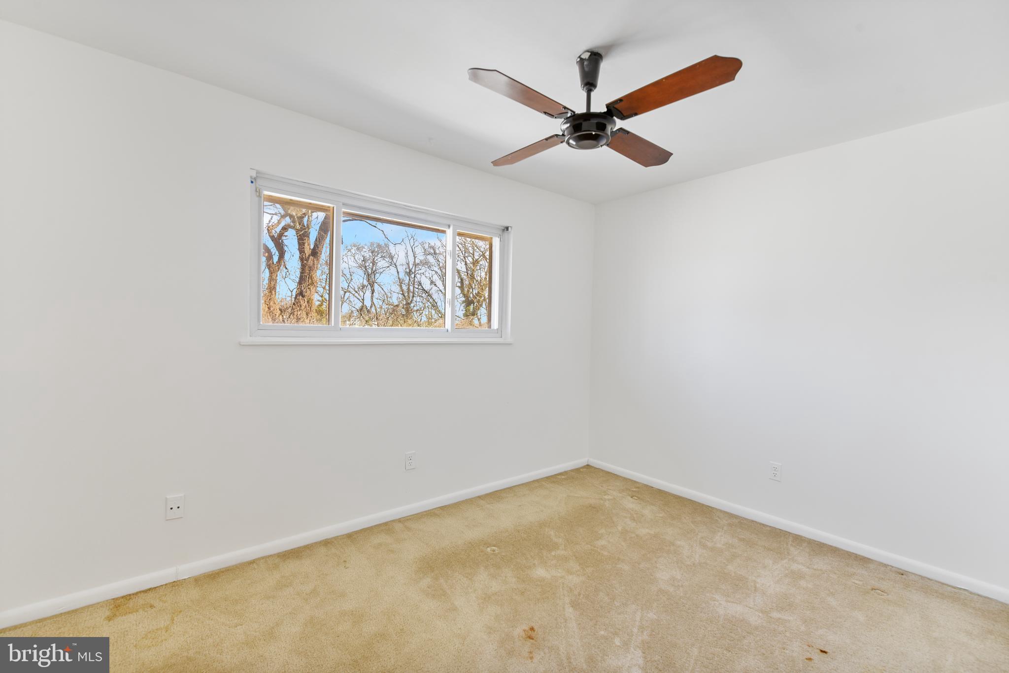 SUNRISE BEACH - Residential