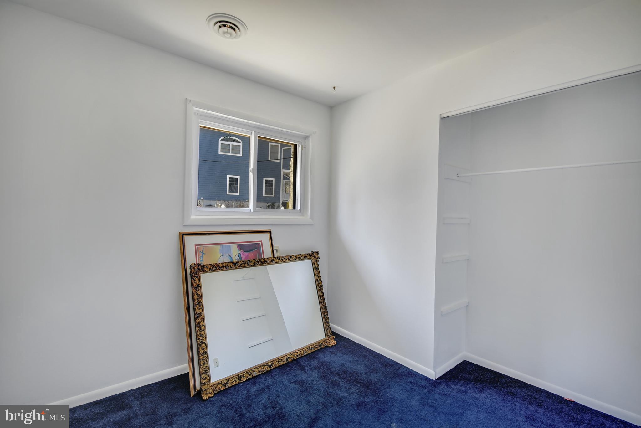 SUNRISE BEACH - Residential