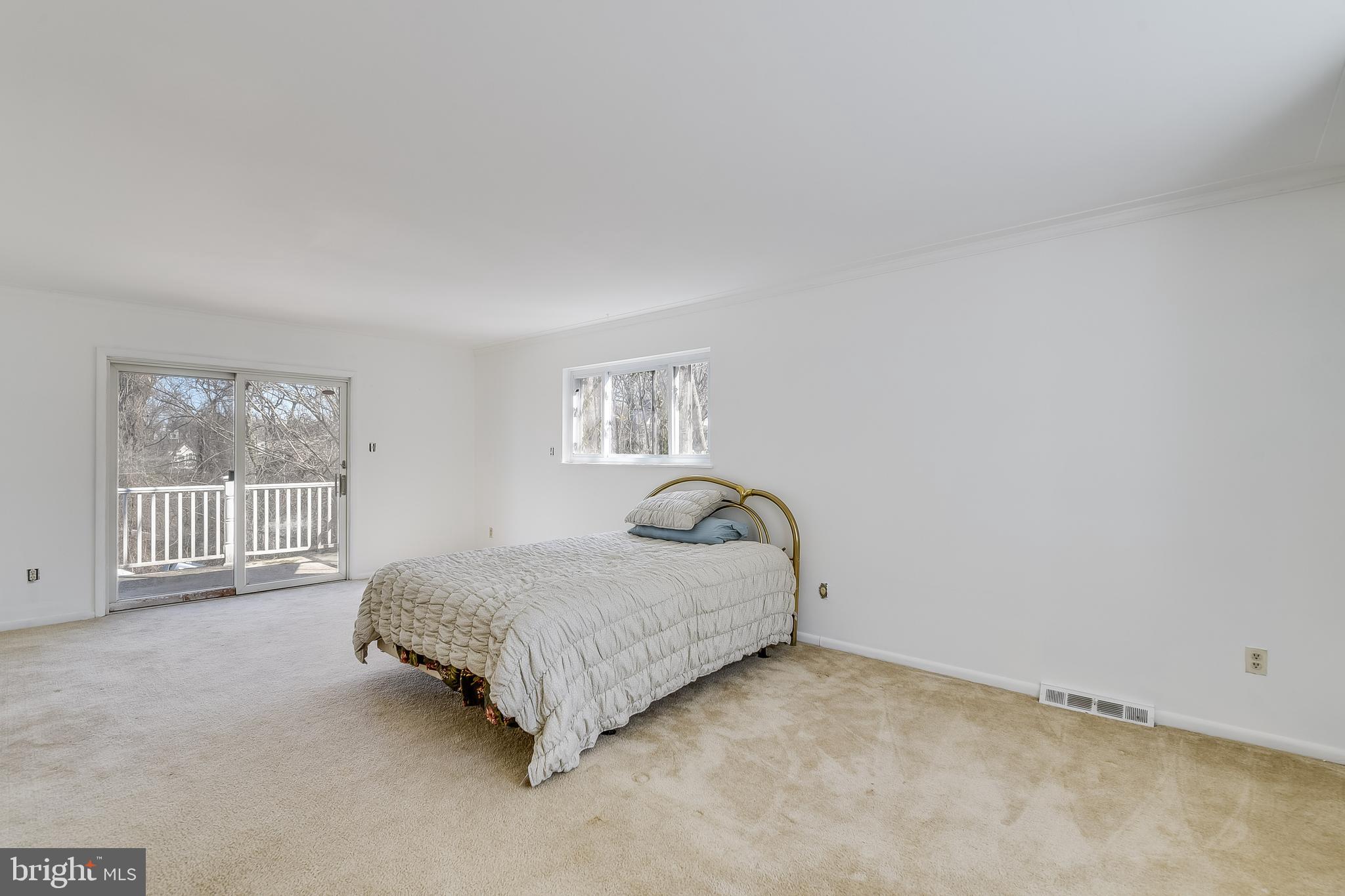 SUNRISE BEACH - Residential