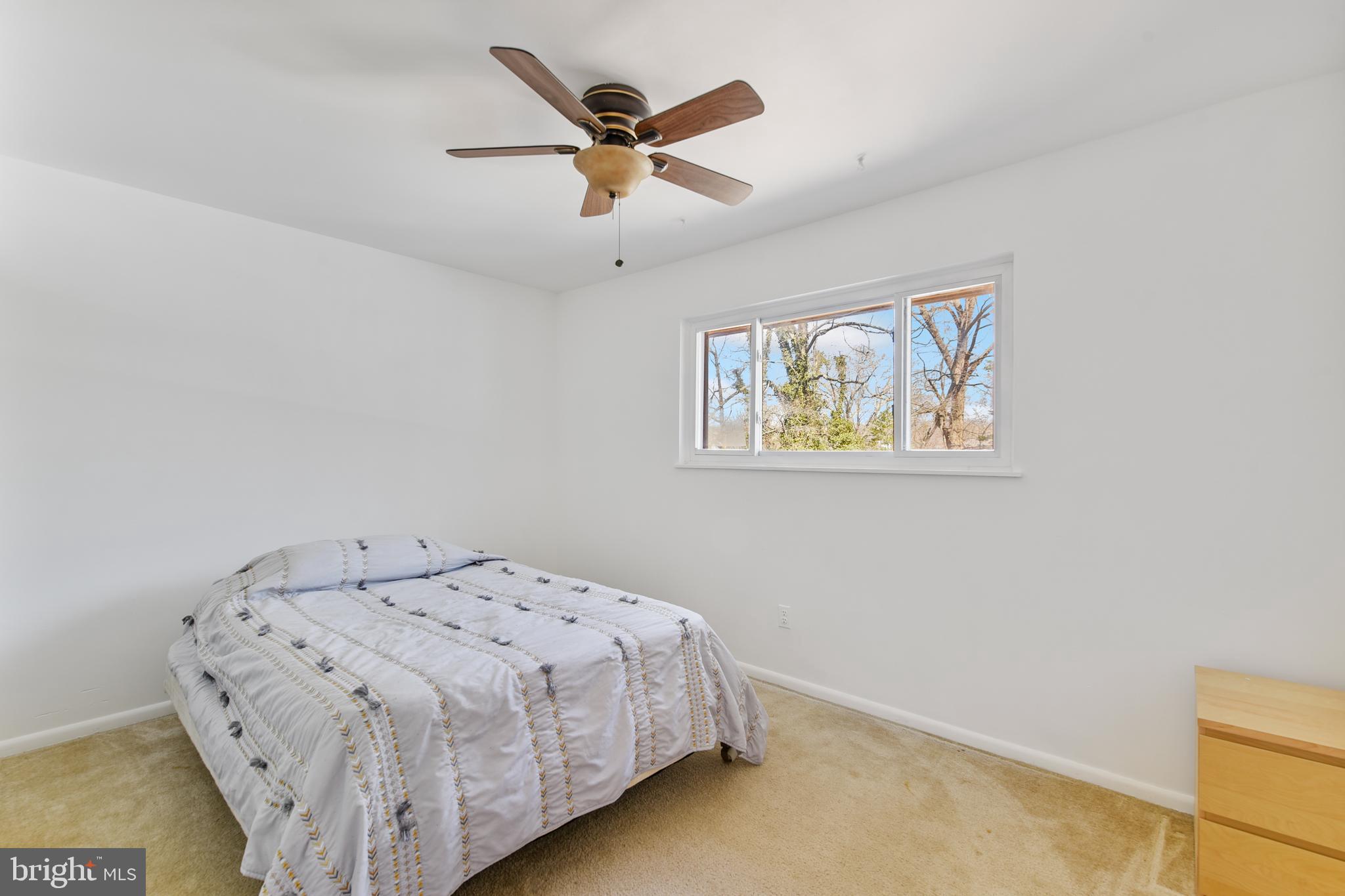 SUNRISE BEACH - Residential