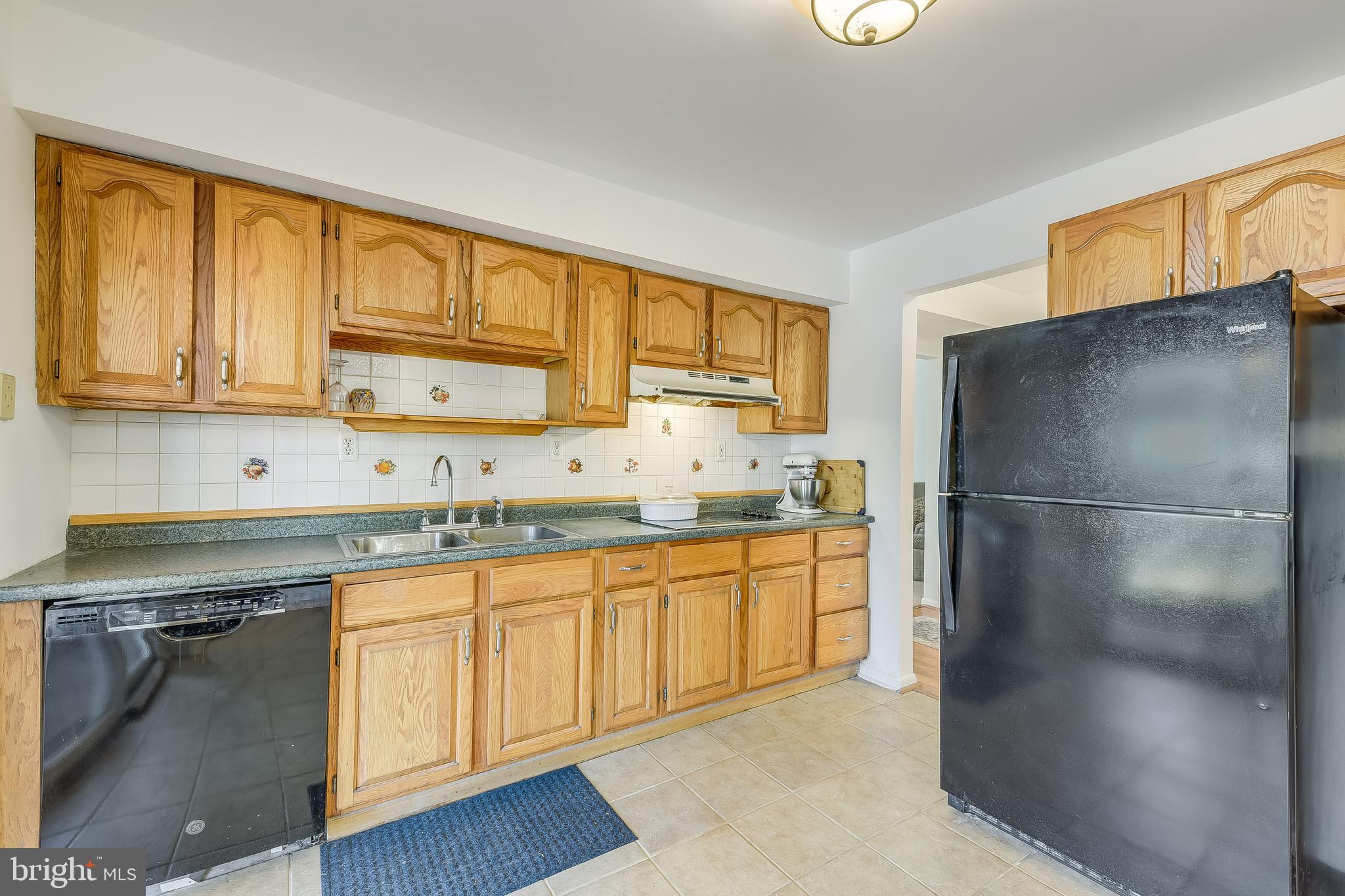 SUNRISE BEACH - Residential