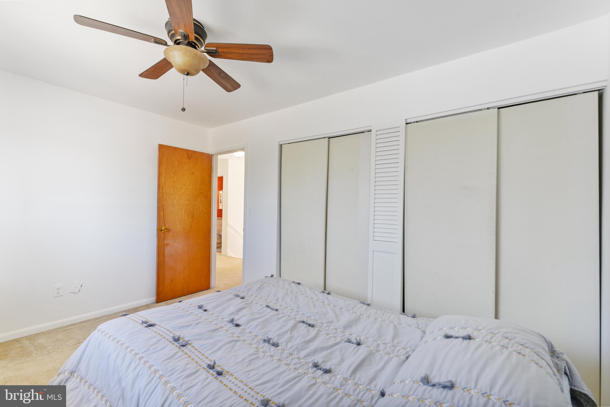 SUNRISE BEACH - Residential