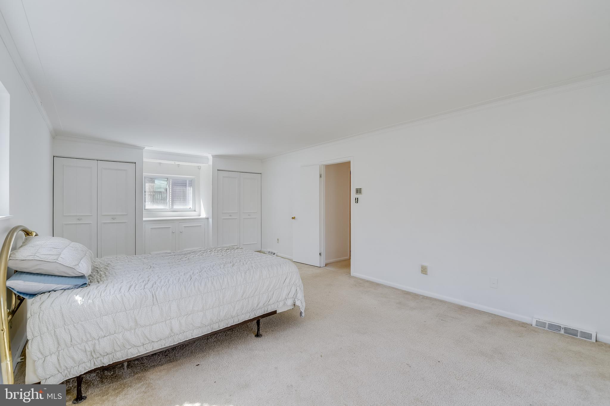 SUNRISE BEACH - Residential