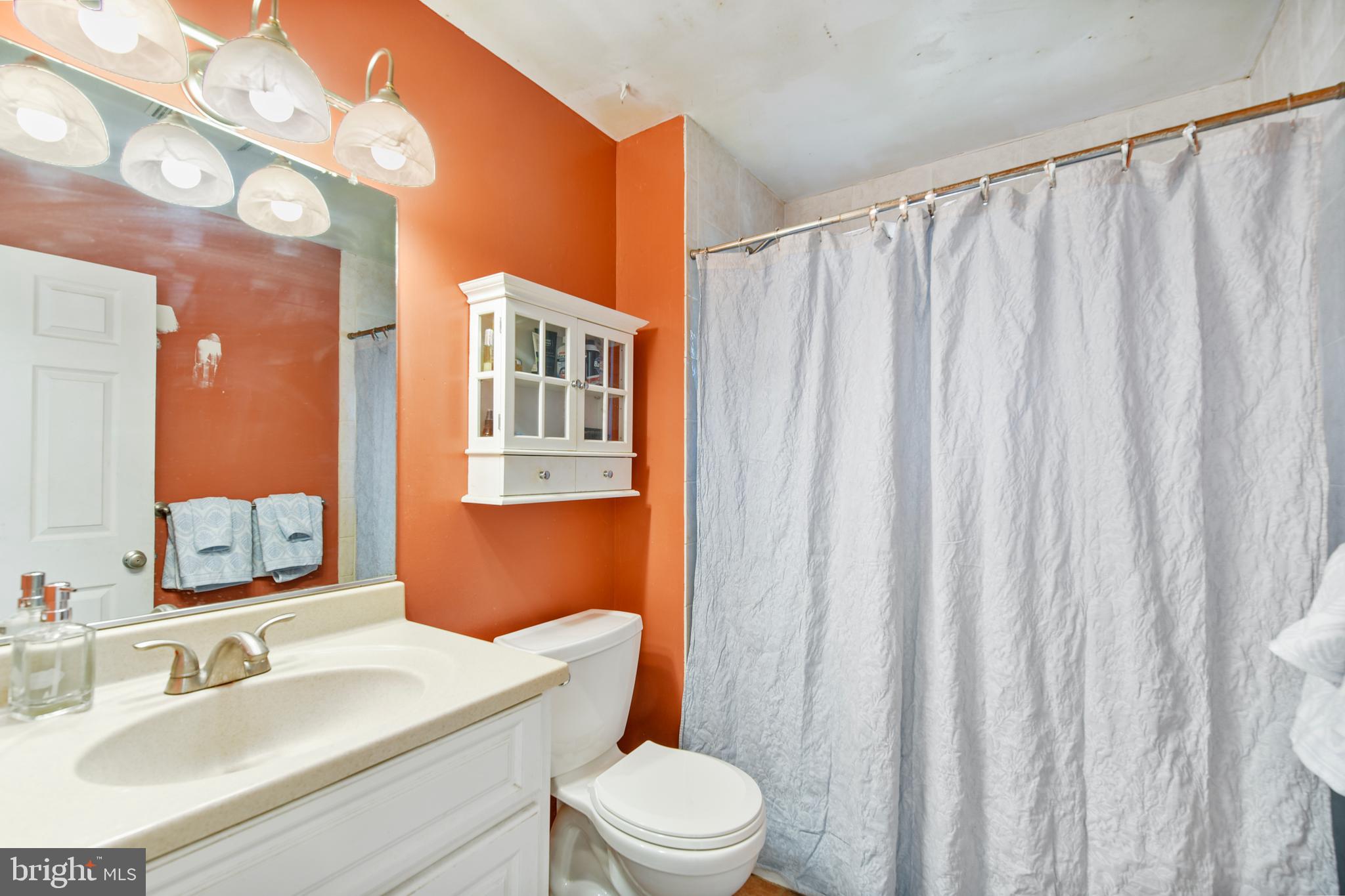 SUNRISE BEACH - Residential