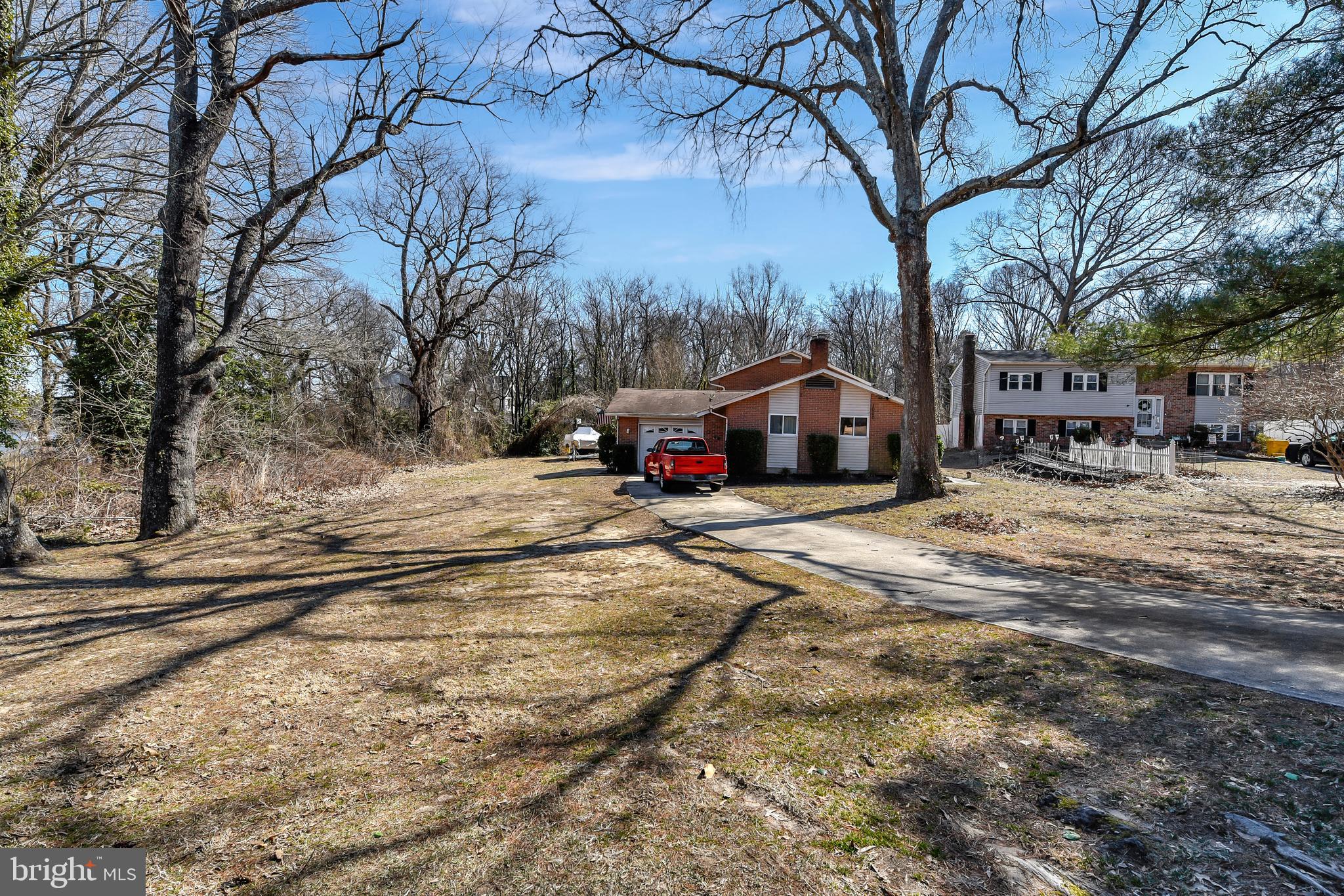SUNRISE BEACH - Residential