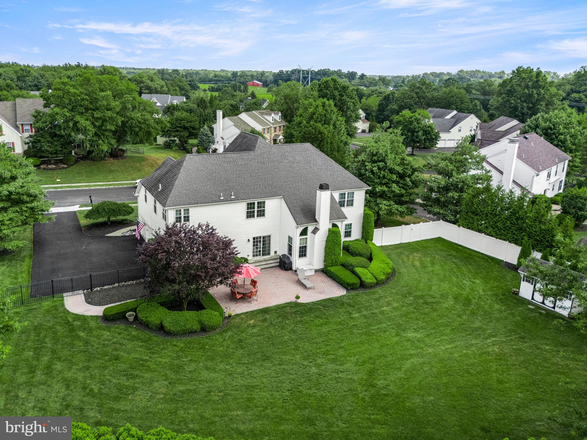 THE MEADOWS AT CHE - Residential