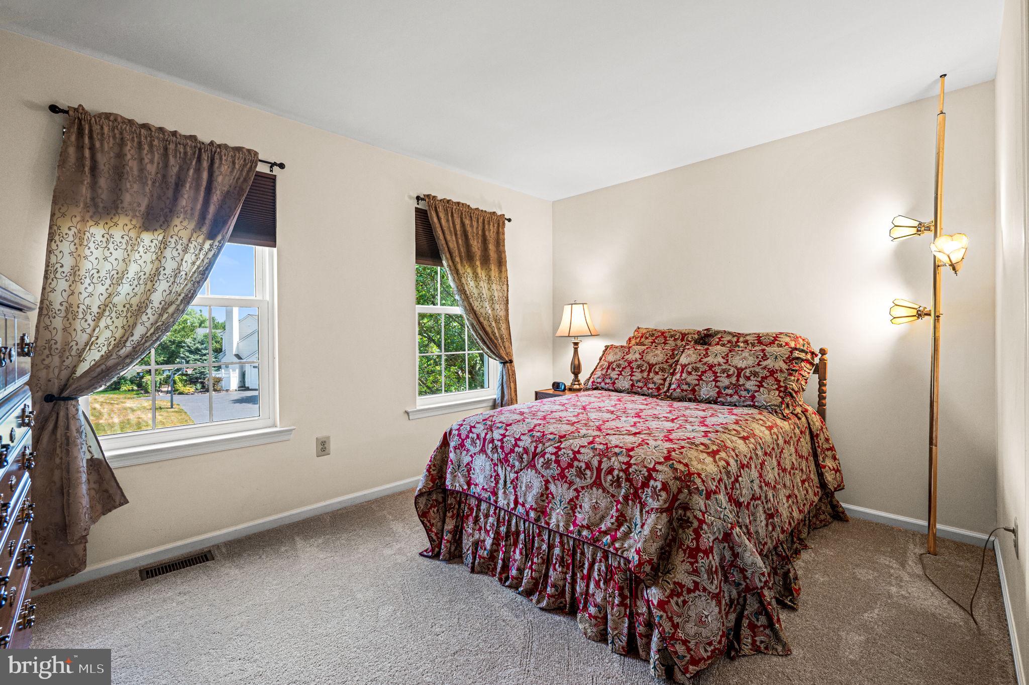 THE MEADOWS AT CHE - Residential