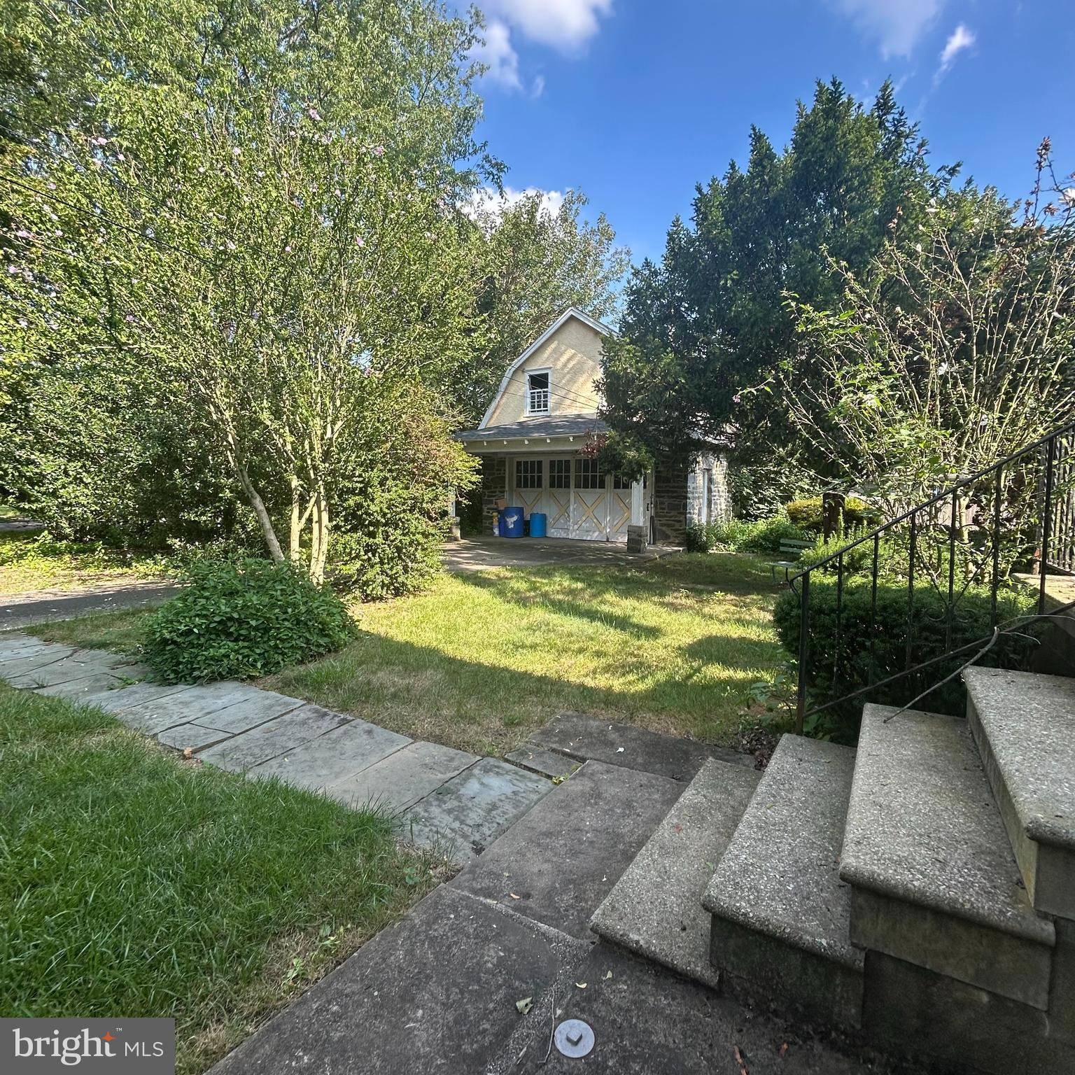 LLANERCH - Residential Lease