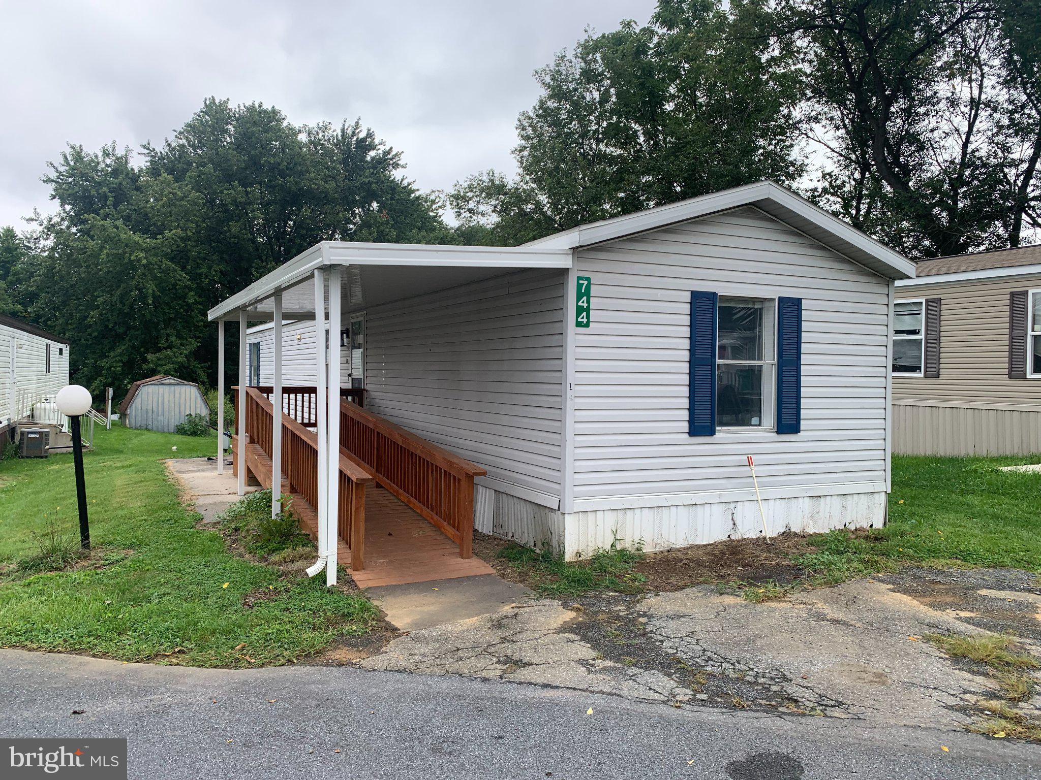 744 PALM CITY PARK