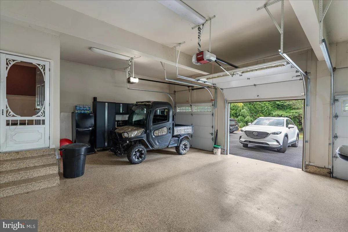 Pipersville, Pennsylvania 18947, United States, 5 Bedrooms Bedrooms, ,5 BathroomsBathrooms,Residential,Active,204395