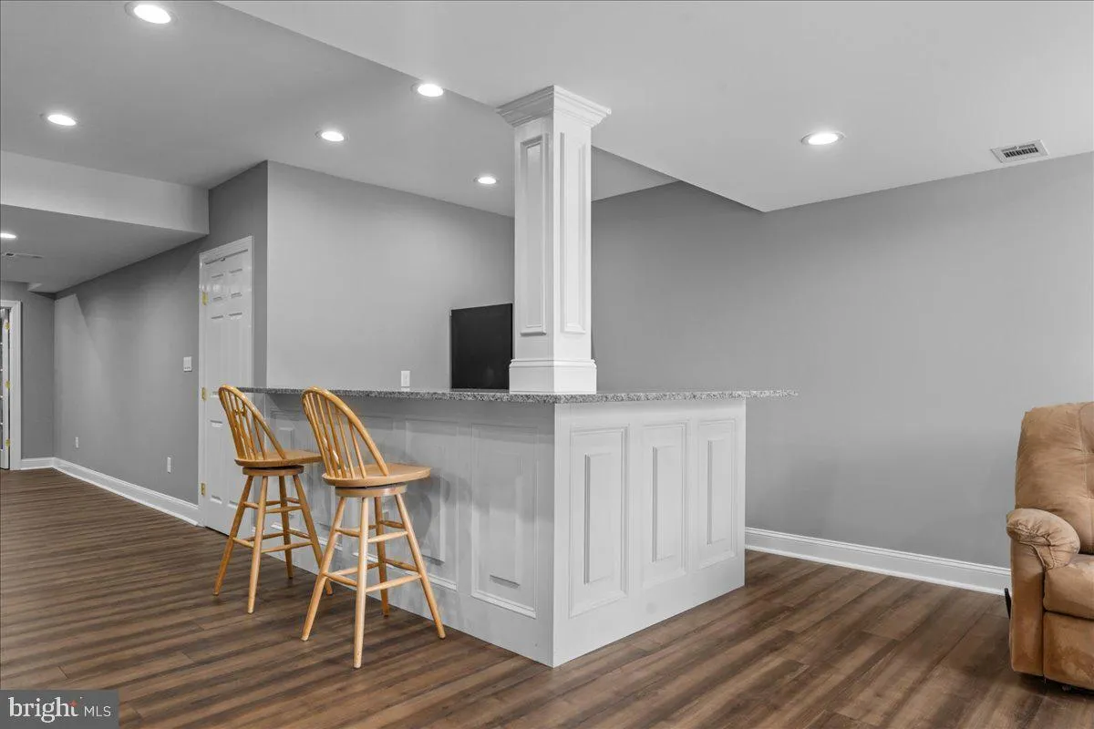 Pipersville, Pennsylvania 18947, United States, 5 Bedrooms Bedrooms, ,5 BathroomsBathrooms,Residential,Active,204395