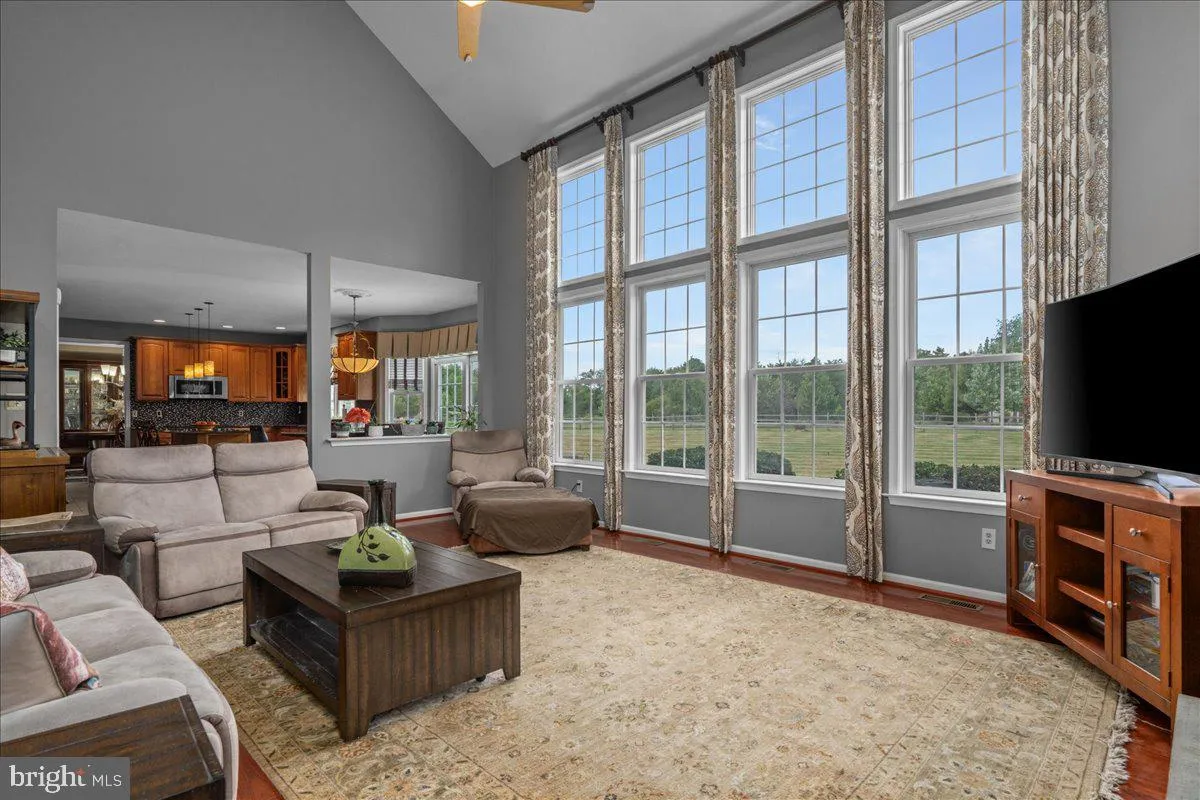 Pipersville, Pennsylvania 18947, United States, 5 Bedrooms Bedrooms, ,5 BathroomsBathrooms,Residential,Active,204395