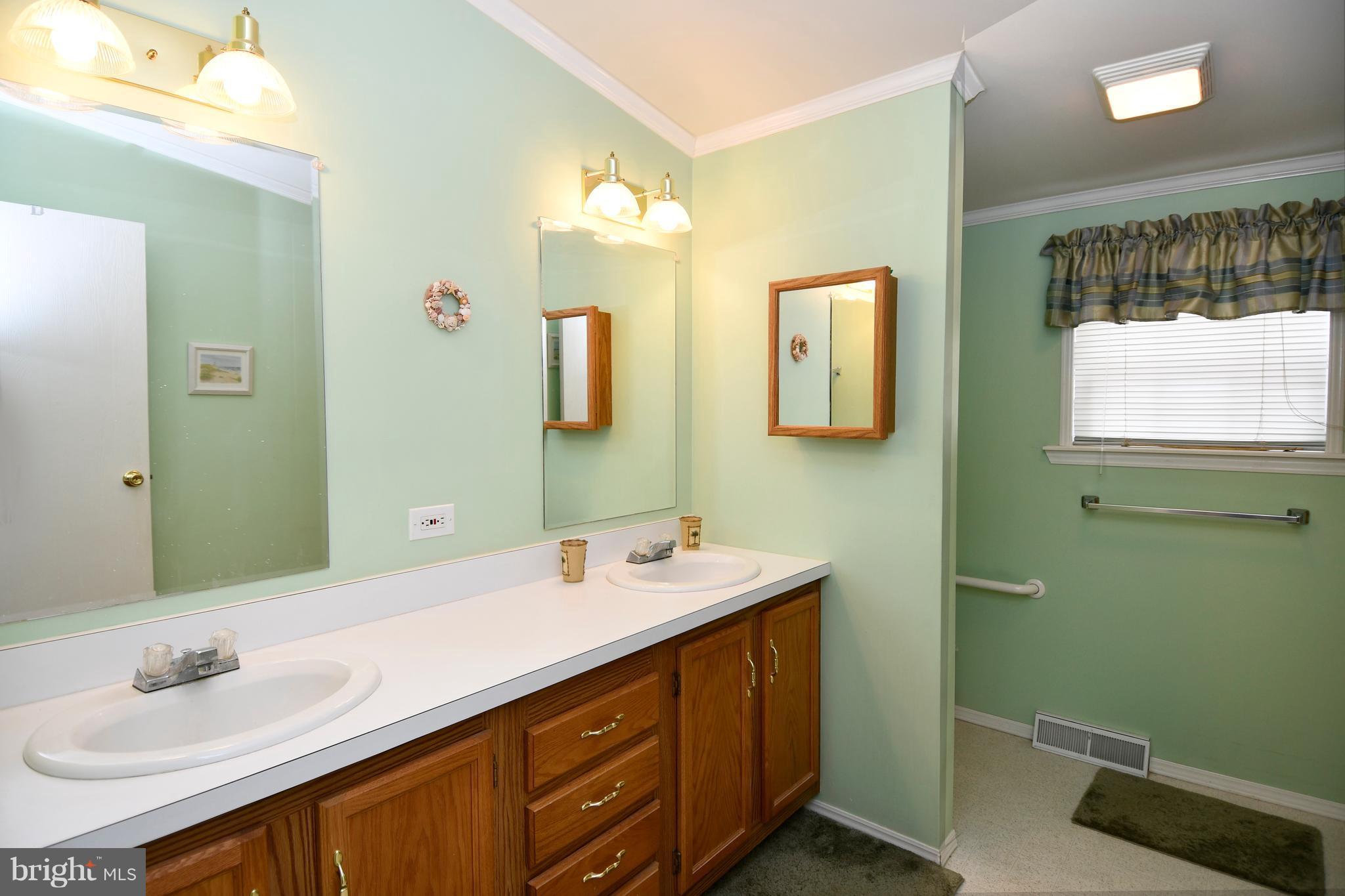 VILLAGE OF CECIL WOODS - Residential