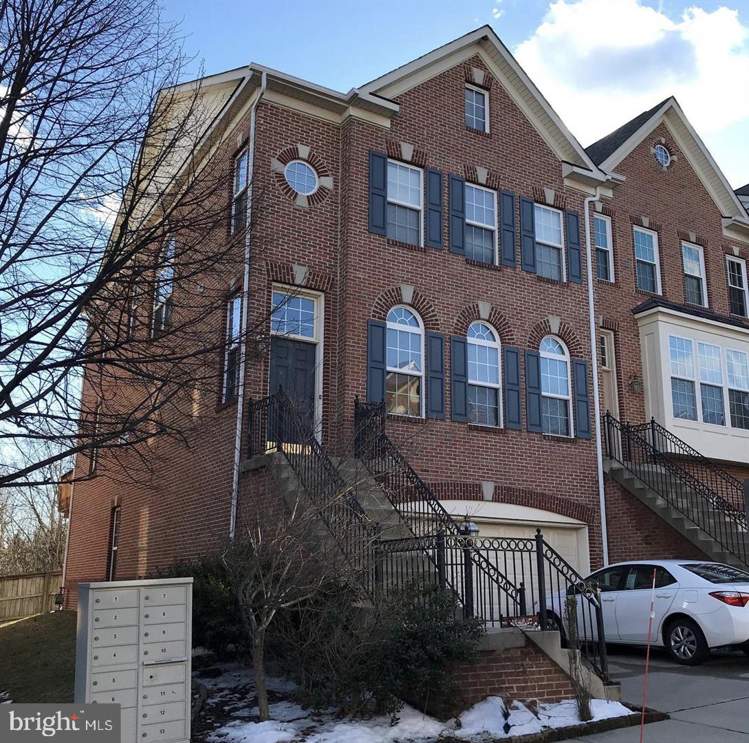 LAUREL HIGHLANDS - Residential Lease