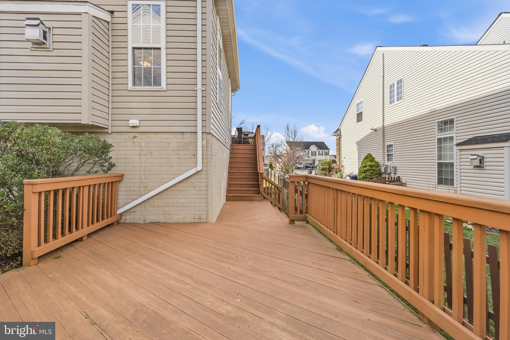 STRATFORD - Residential