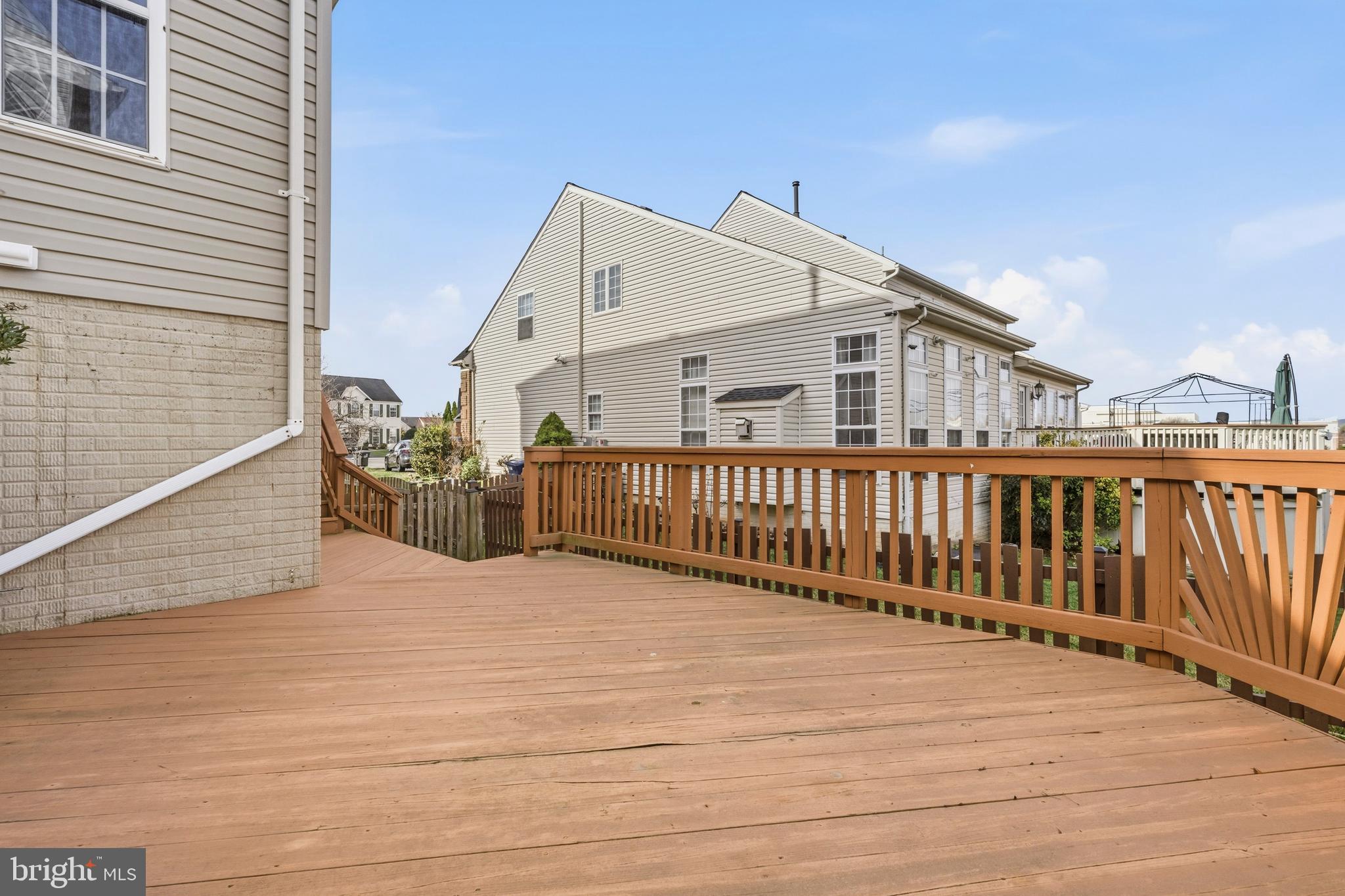 STRATFORD - Residential