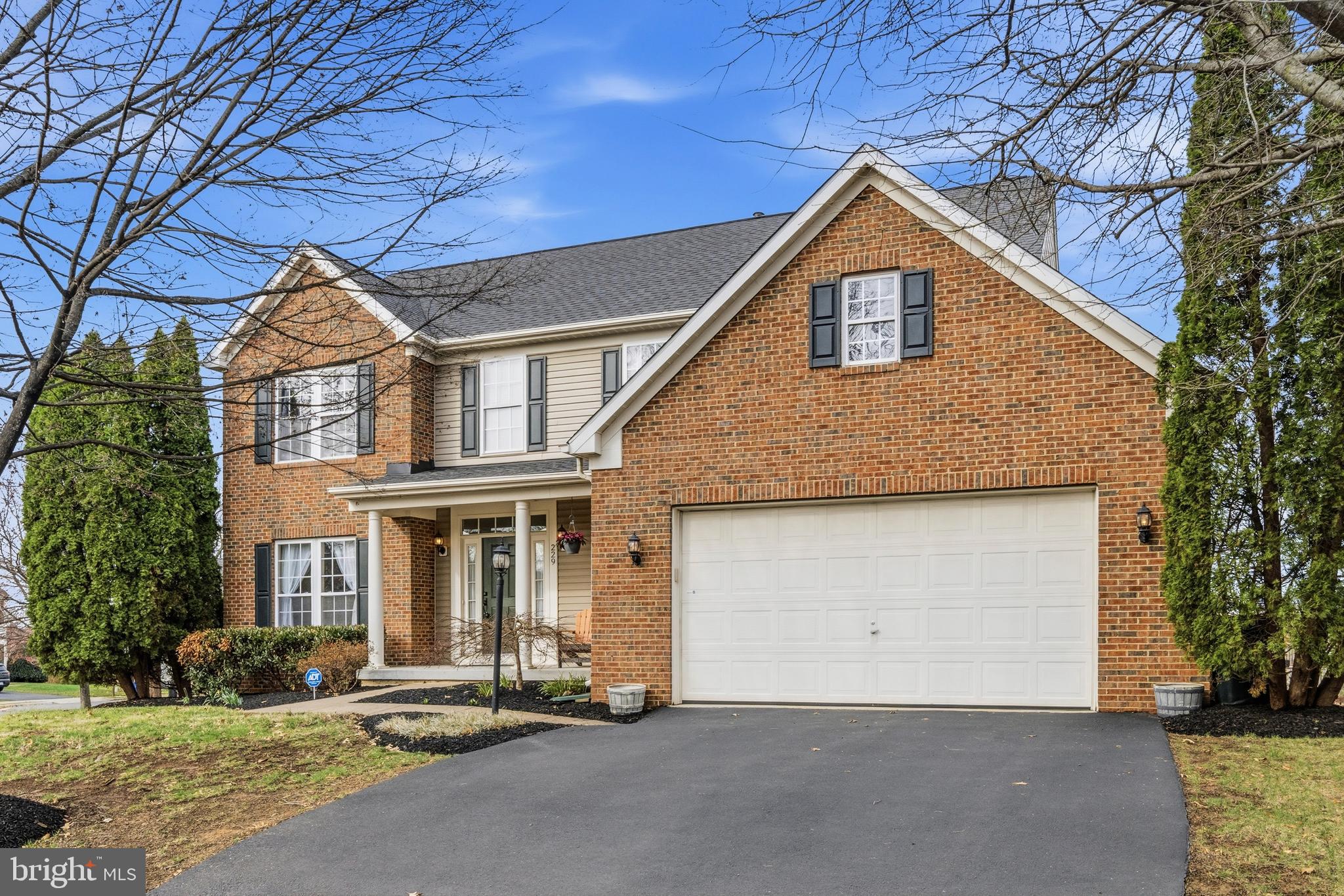 STRATFORD - Residential