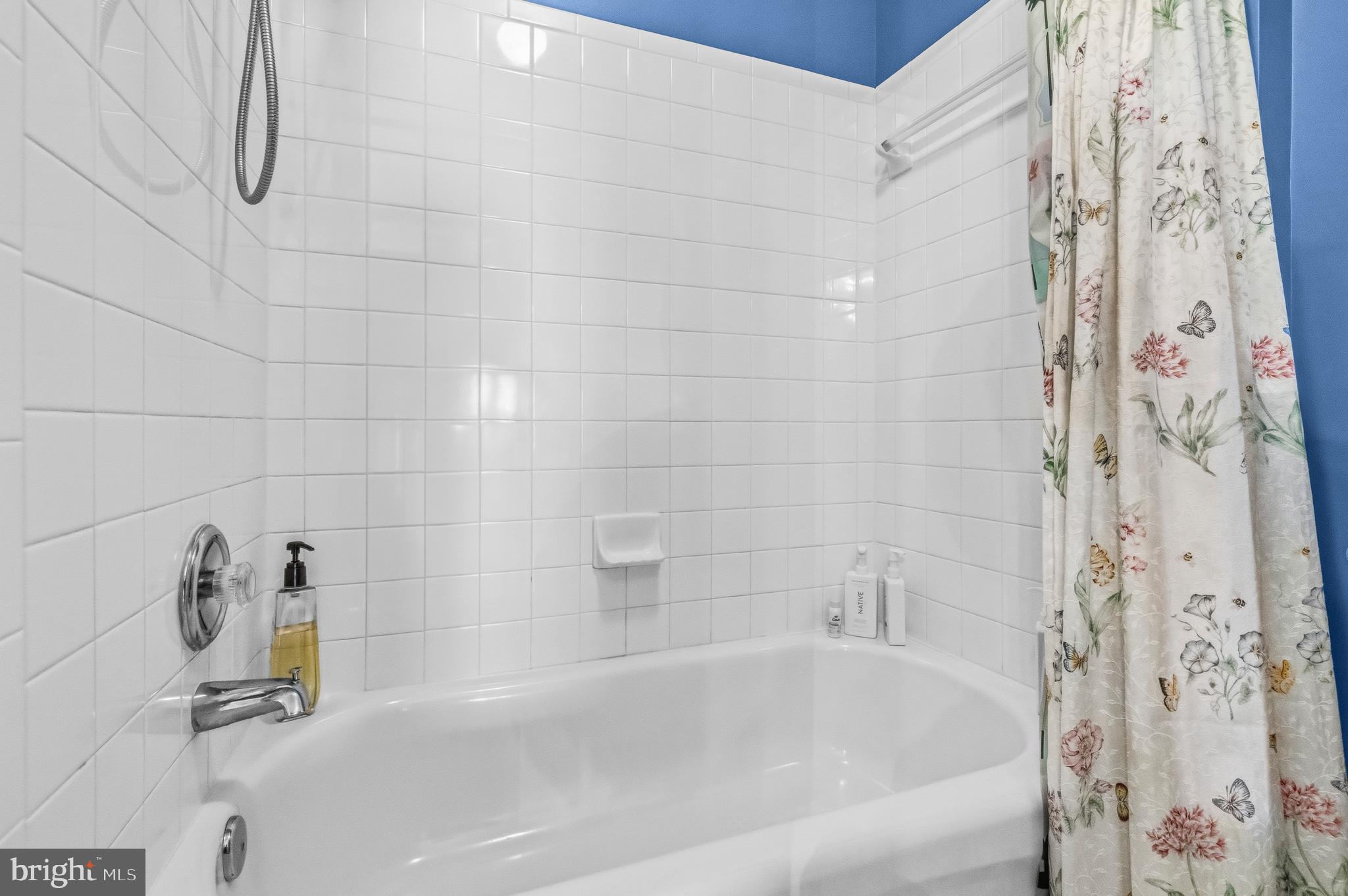 STRATFORD - Residential