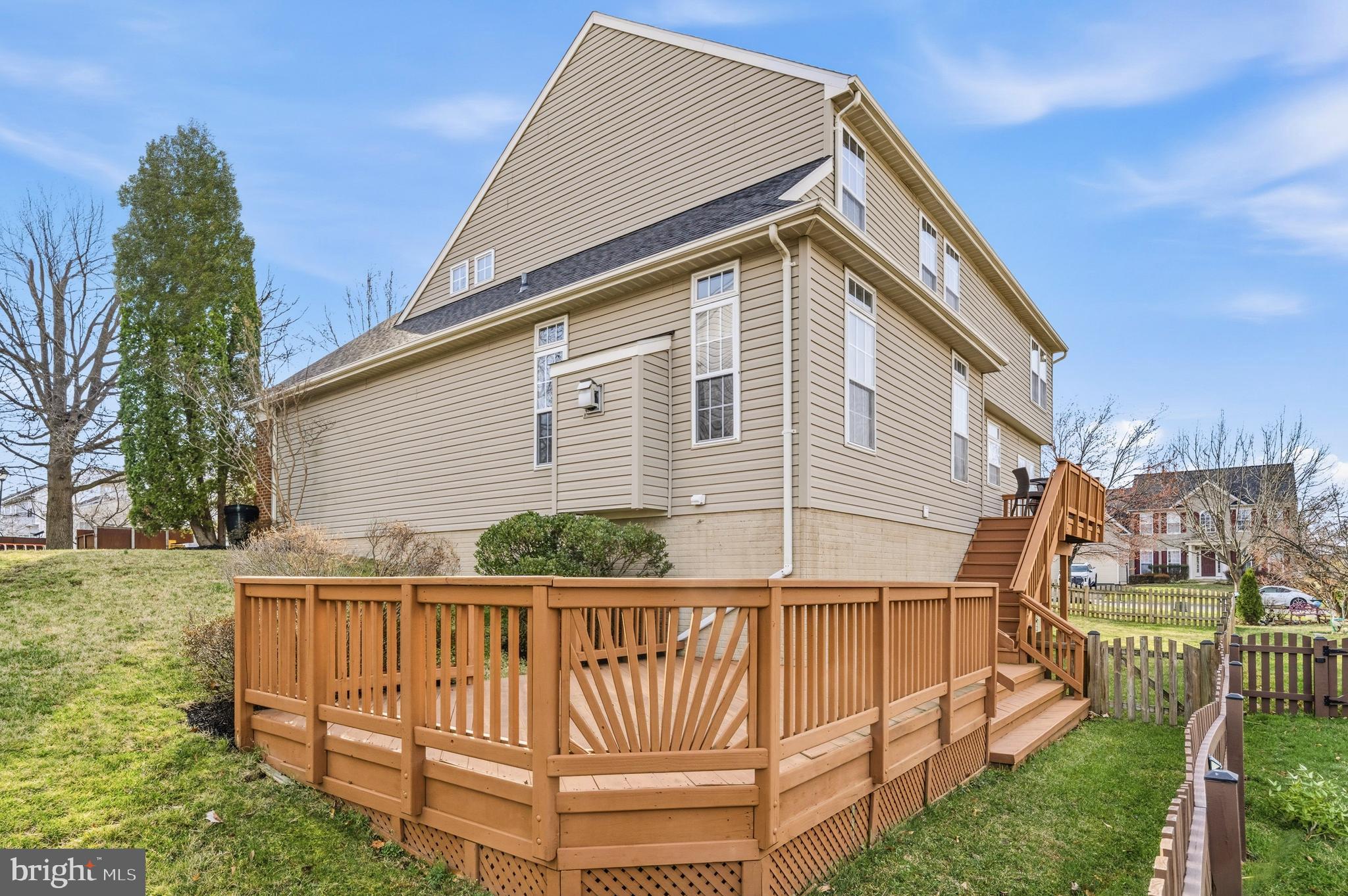 STRATFORD - Residential