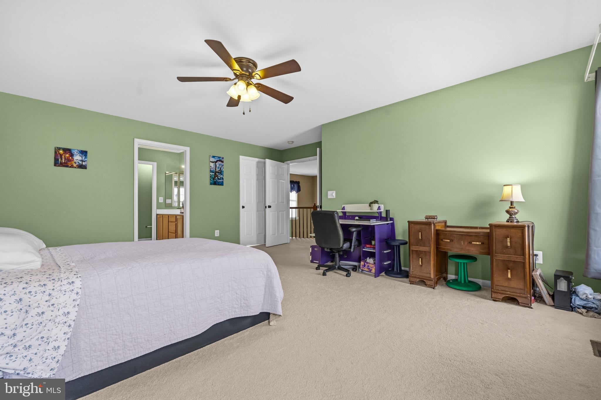 STRATFORD - Residential