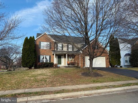 Photo of 229 Park Gate Drive SE, LEESBURG, VA 20175 (MLS # VALO2117726)