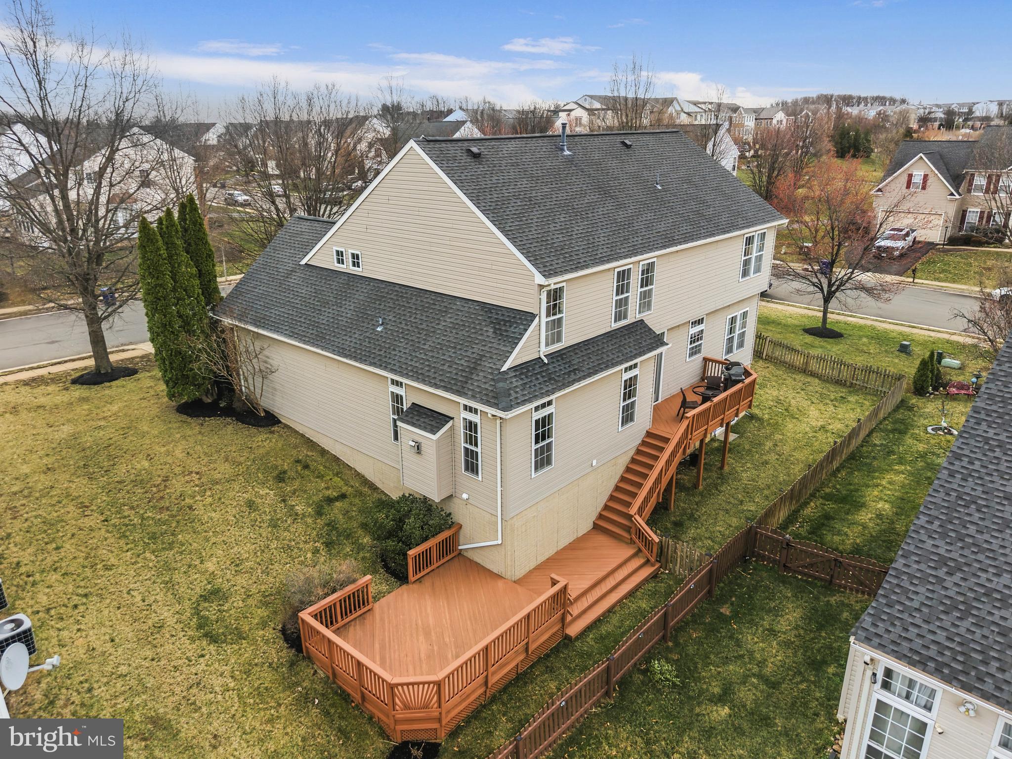 STRATFORD - Residential