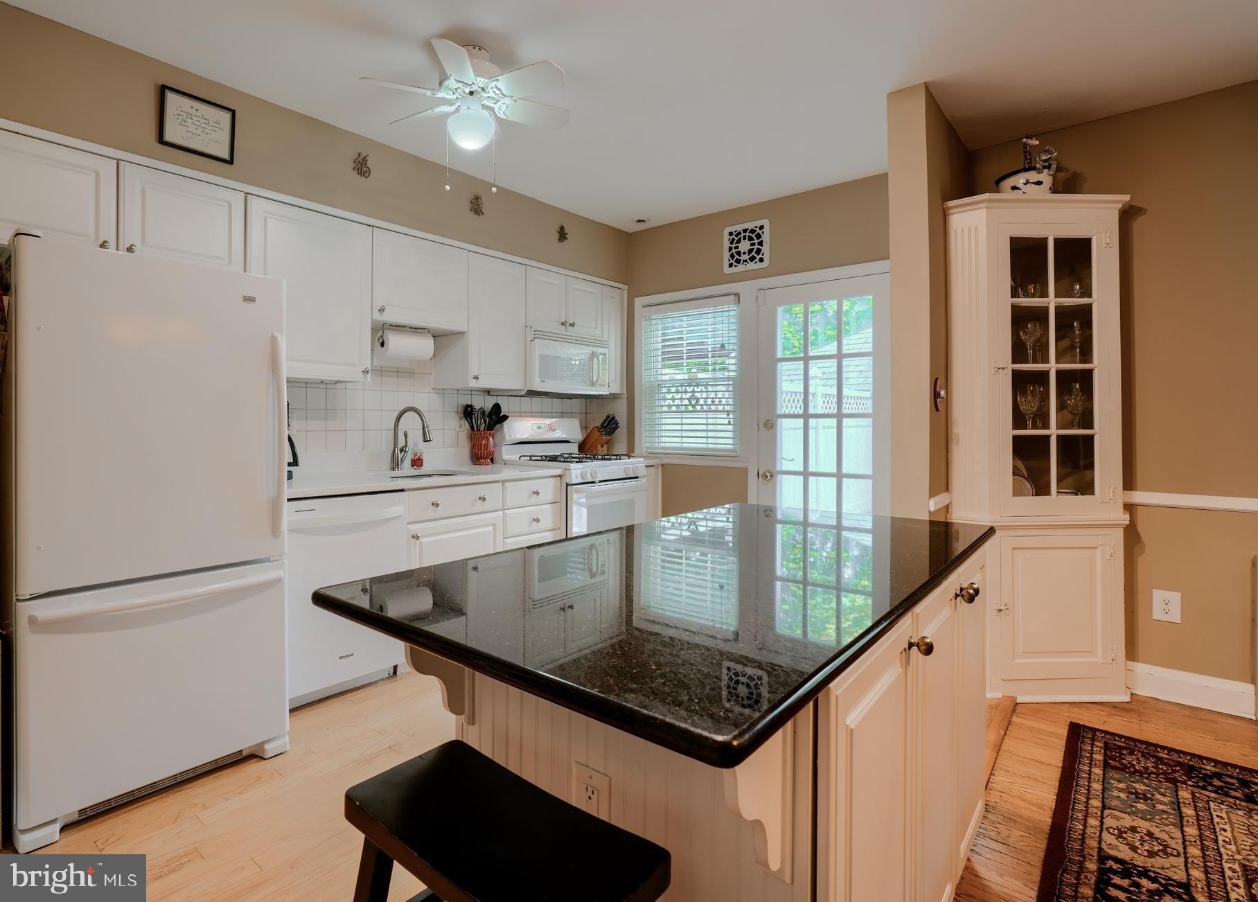 GAYWOOD - Residential