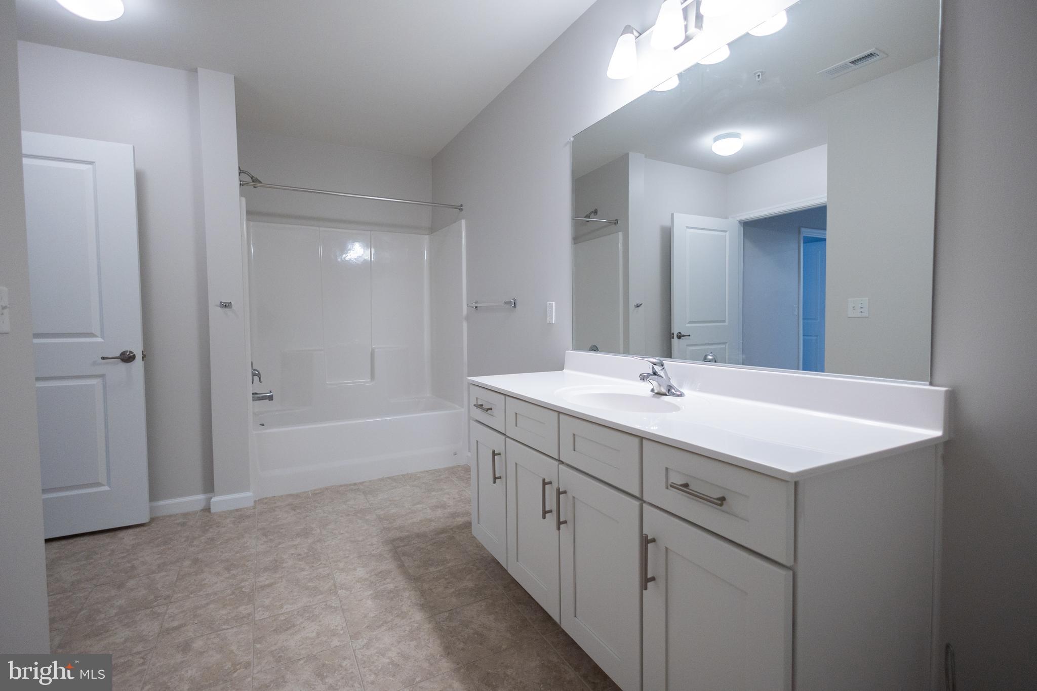 VINEYARDS AT NASSAU VALLEY - Residential