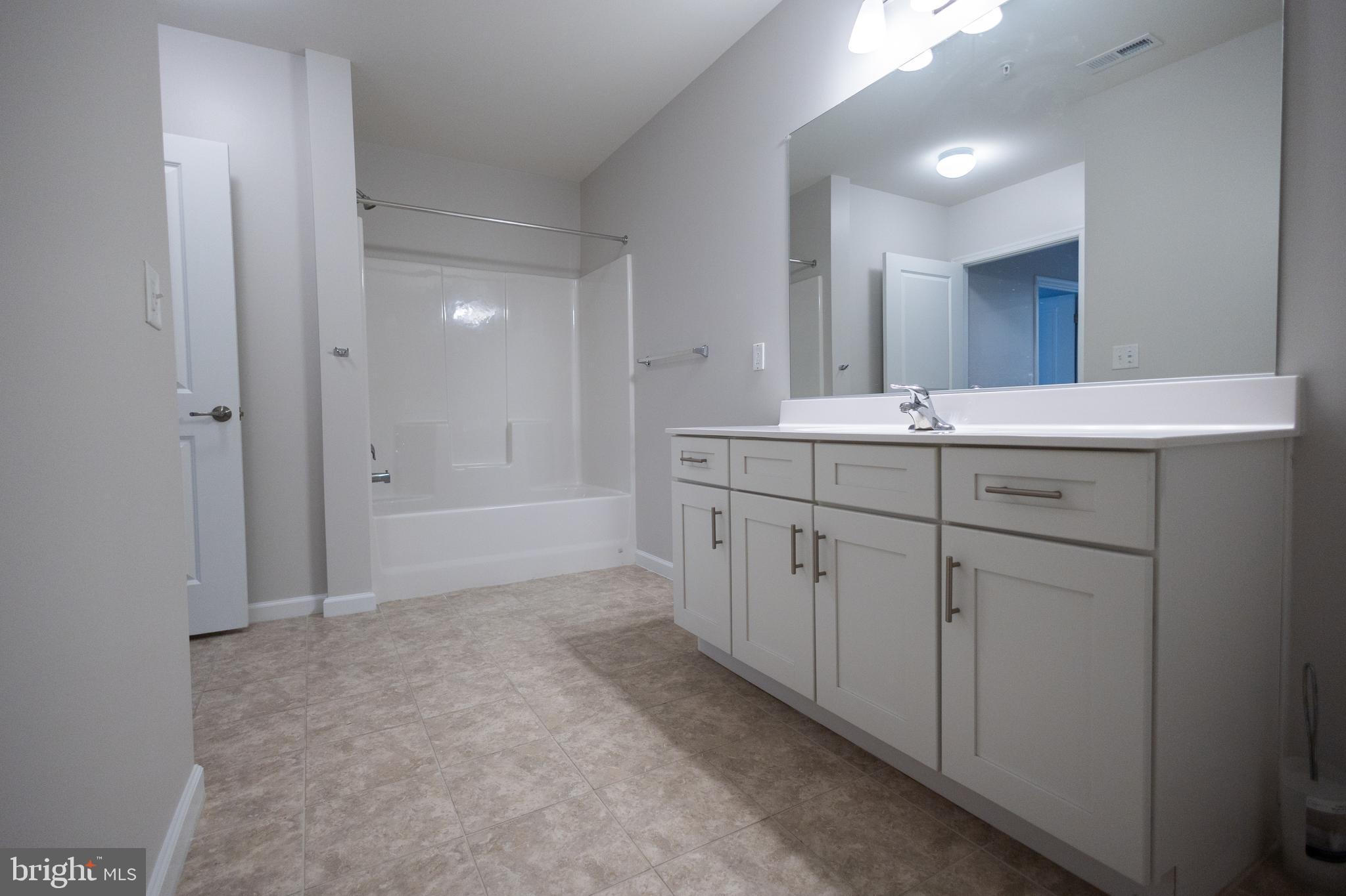 VINEYARDS AT NASSAU VALLEY - Residential