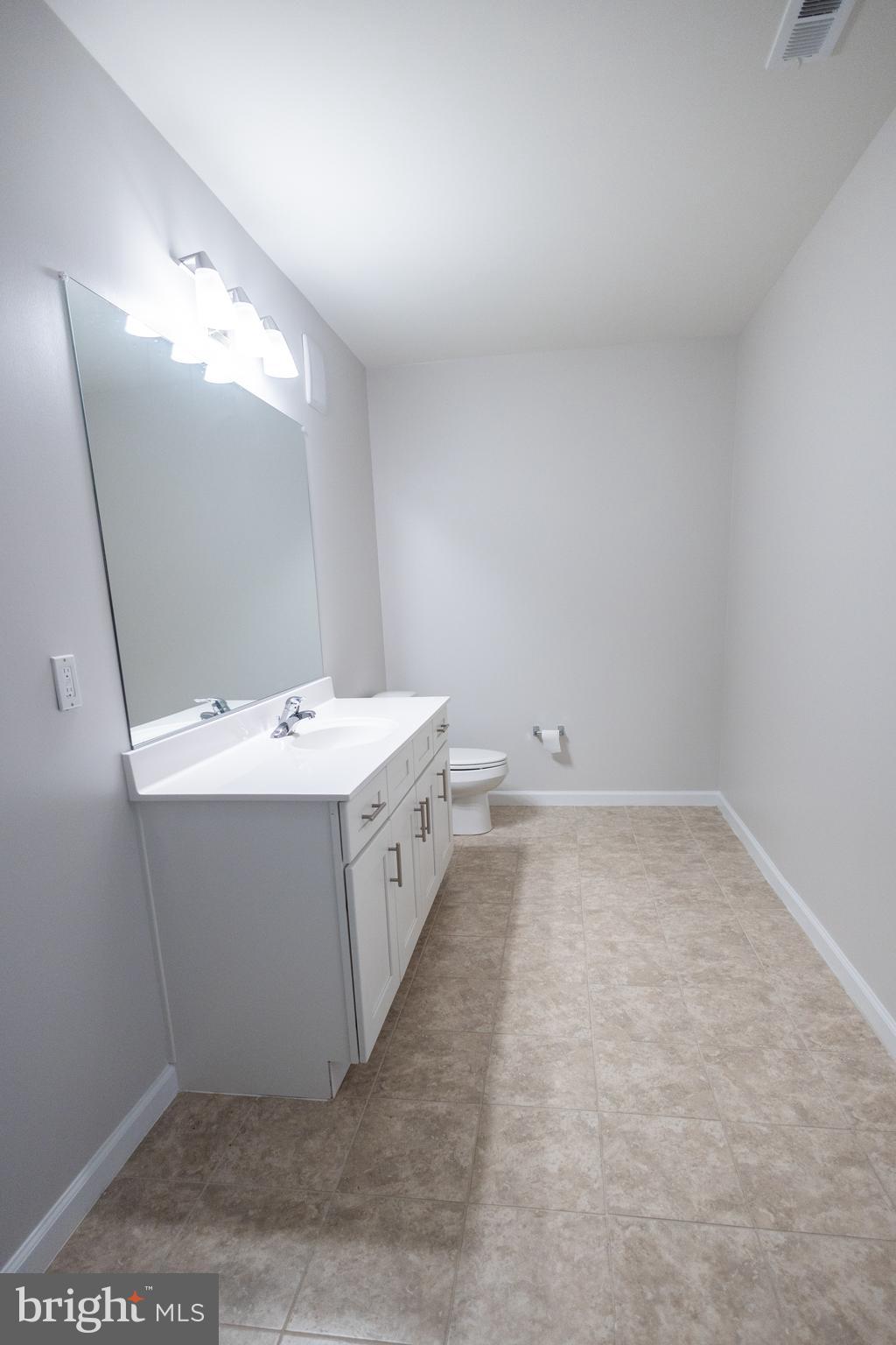 VINEYARDS AT NASSAU VALLEY - Residential