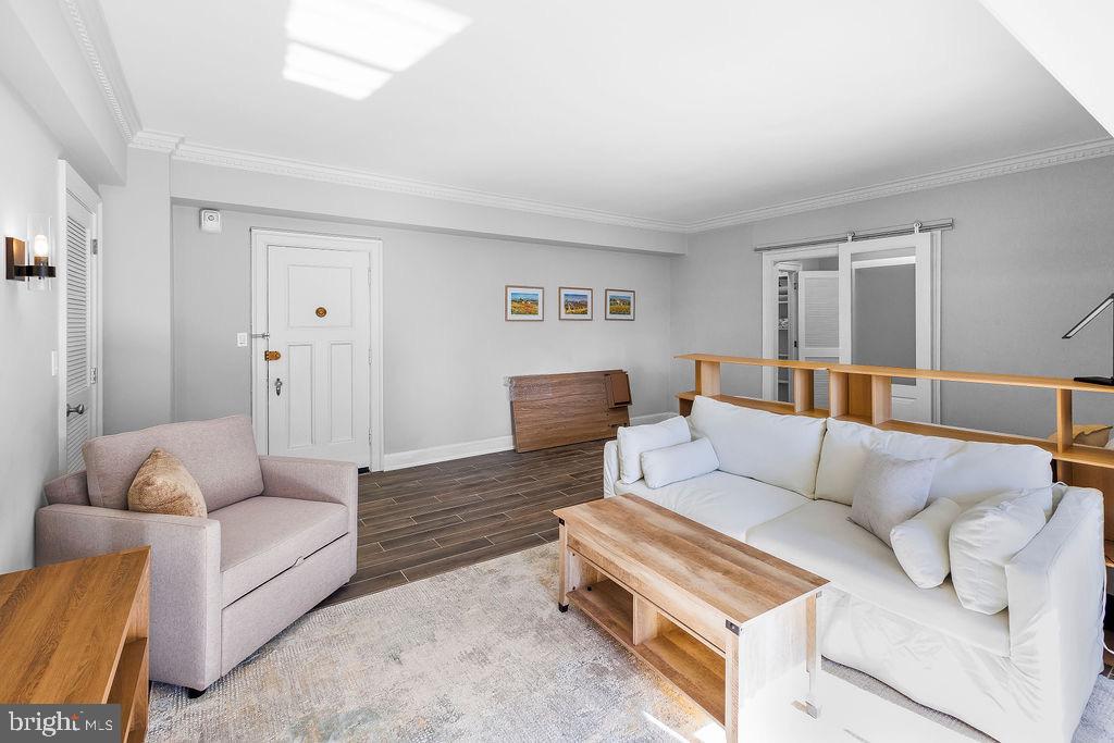 OBSERVATORY CIRCLE - Residential