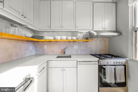 Photo of 4000 Cathedral Avenue NW #218B, WASHINGTON, DC 20016 (MLS # DCDC2243656)