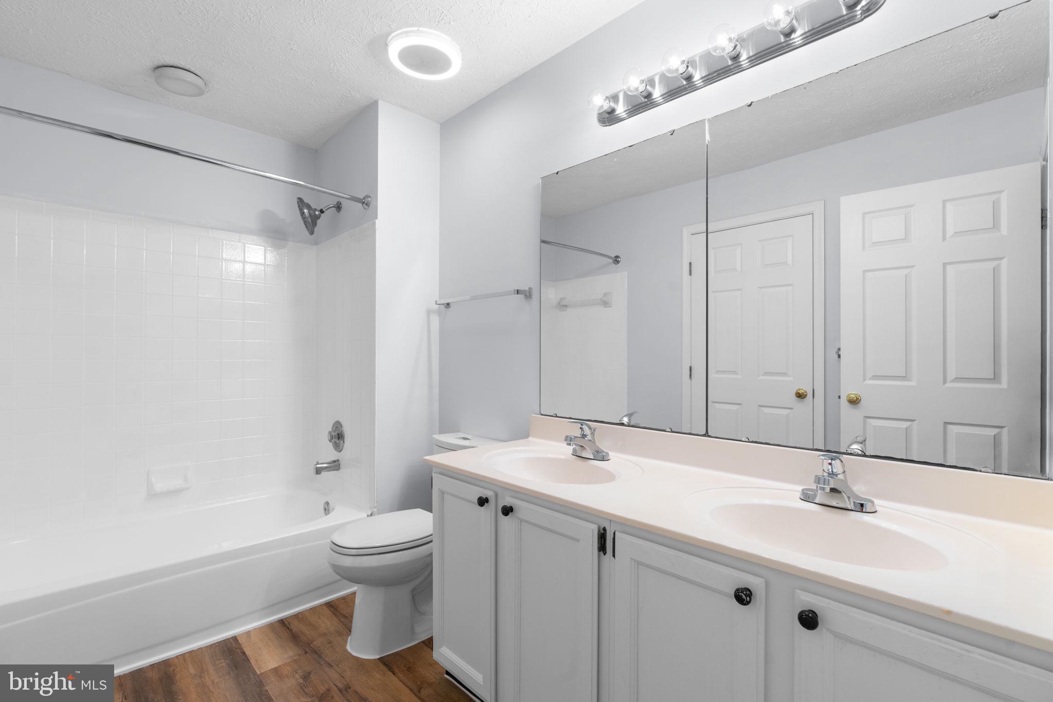 BRIGHTFIELD - Residential