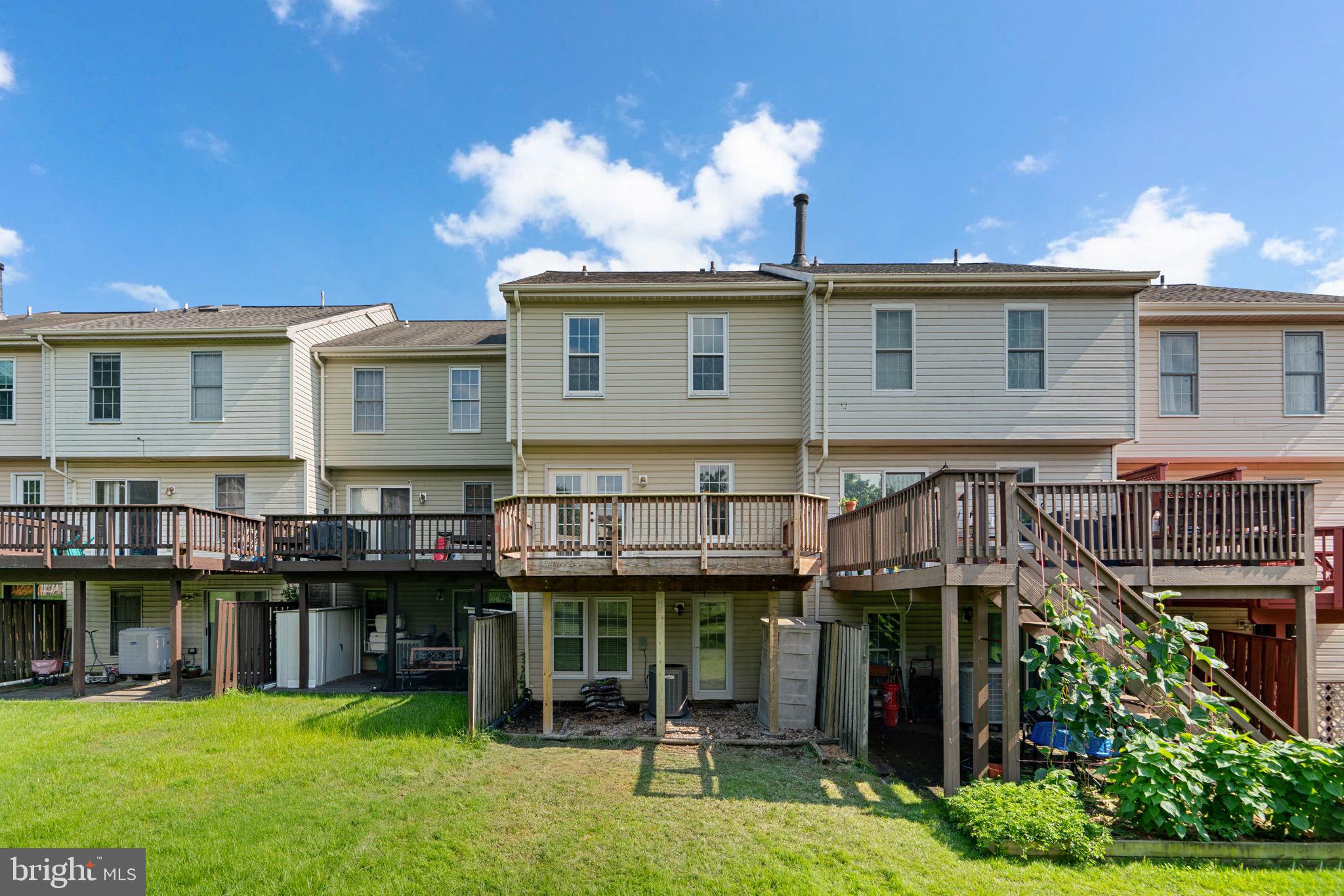 BRIGHTFIELD - Residential