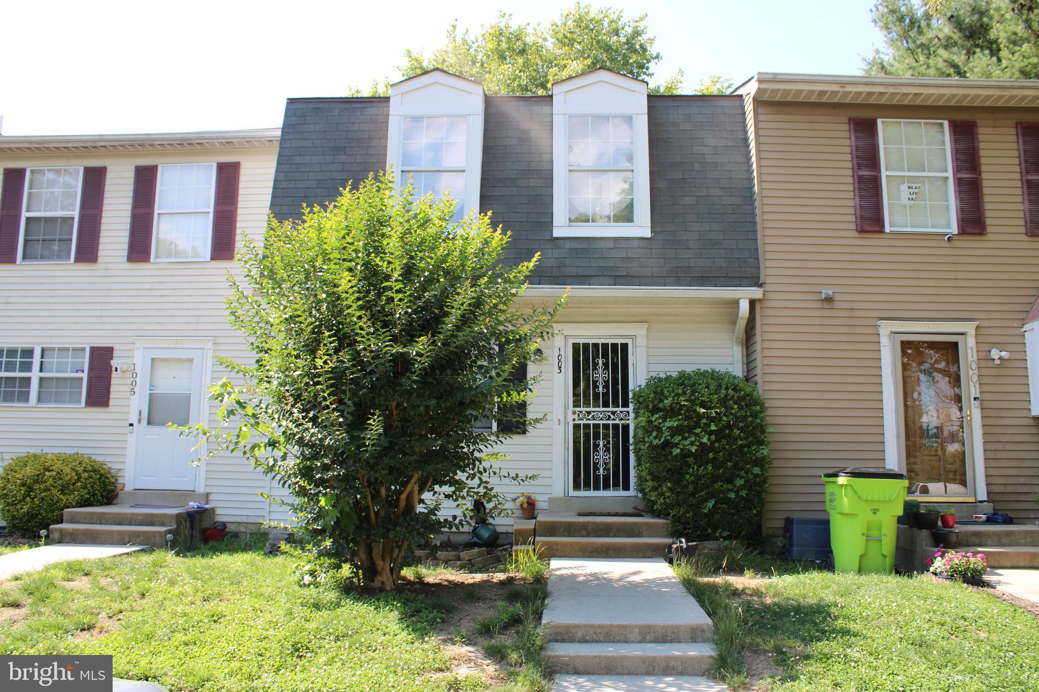 LONDON WOODS - Residential