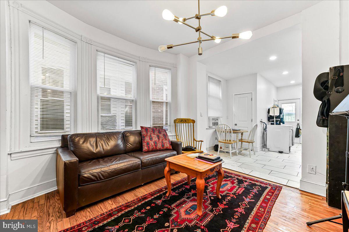 COBBS CREEK - Residential