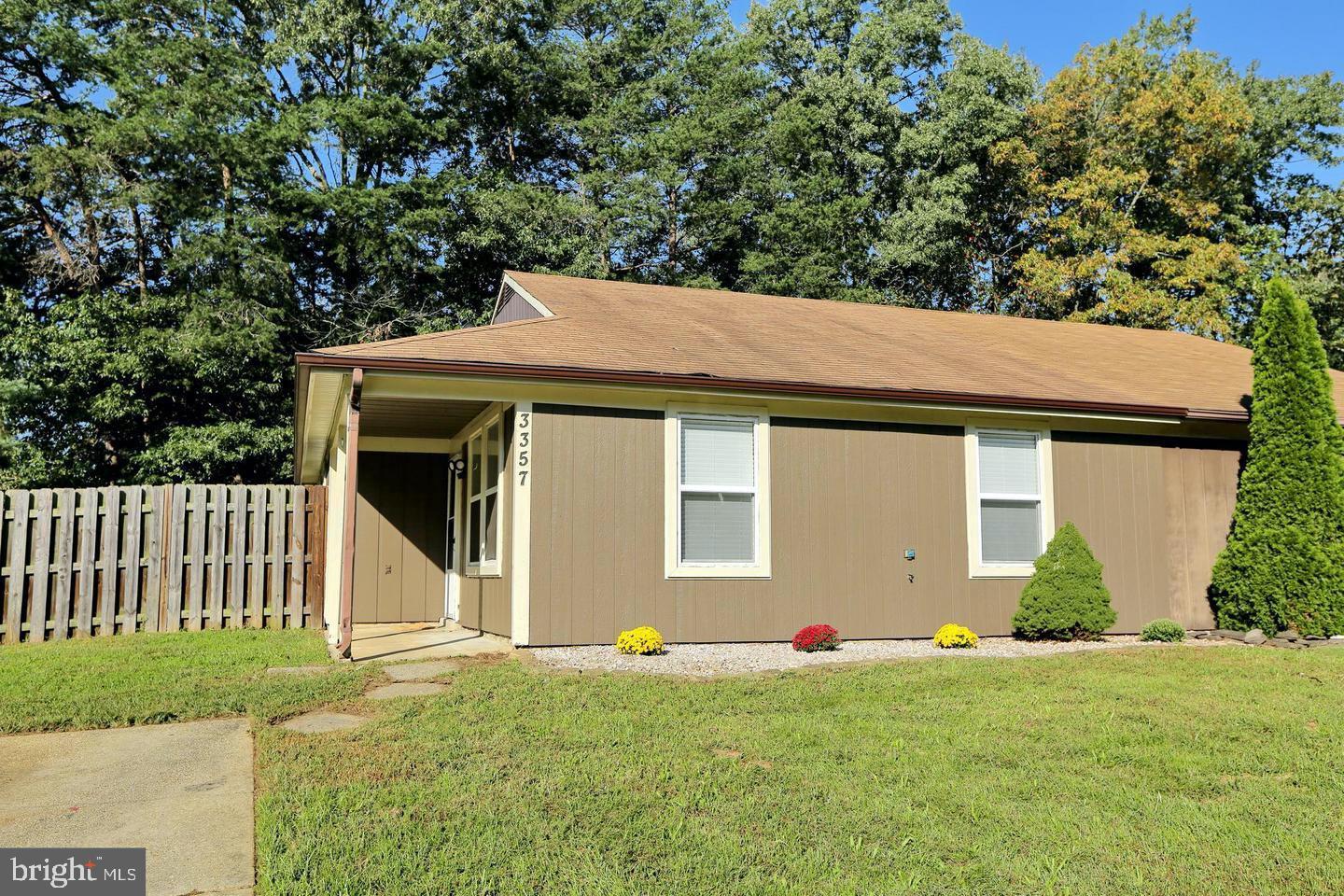 HUNTINGTON - Residential Lease