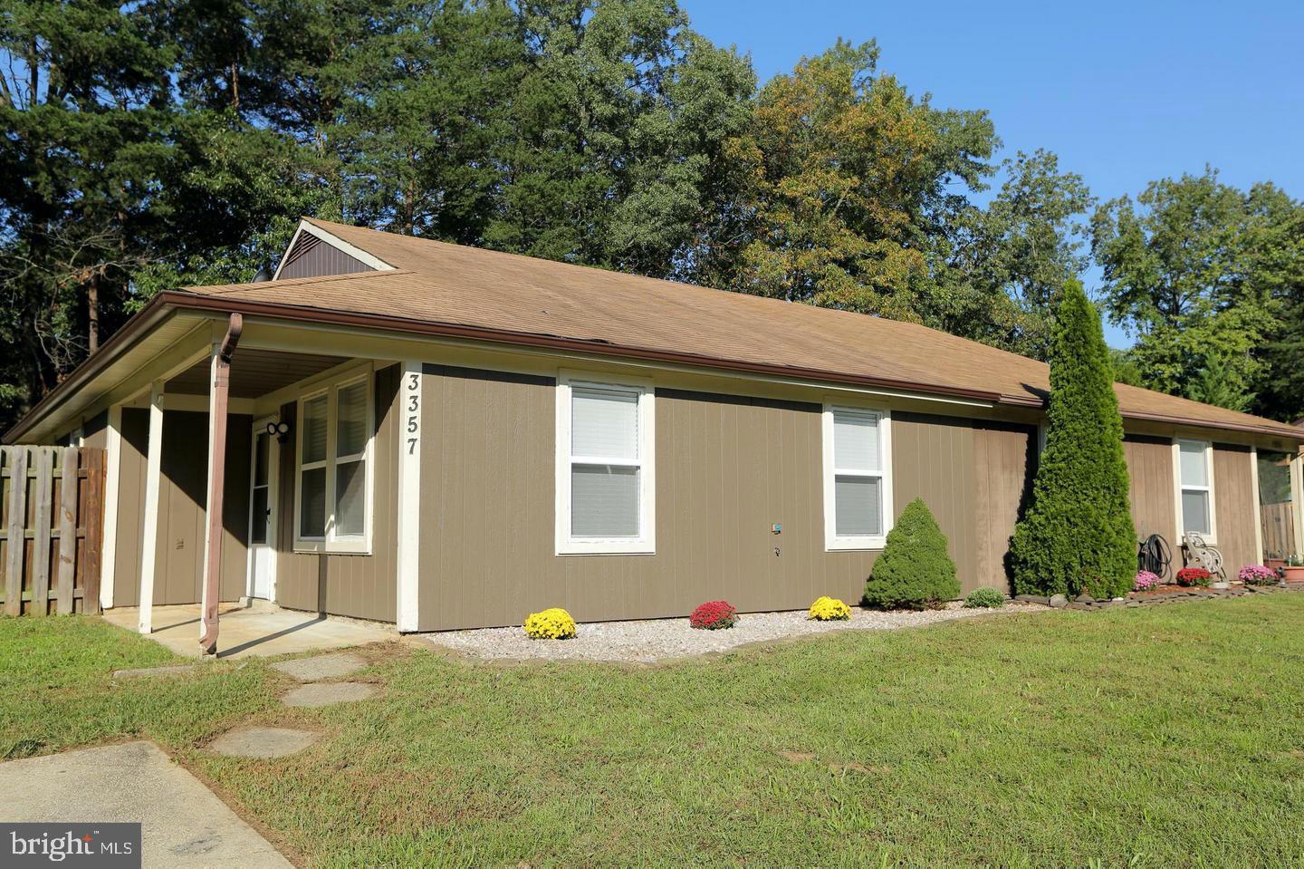 HUNTINGTON - Residential Lease