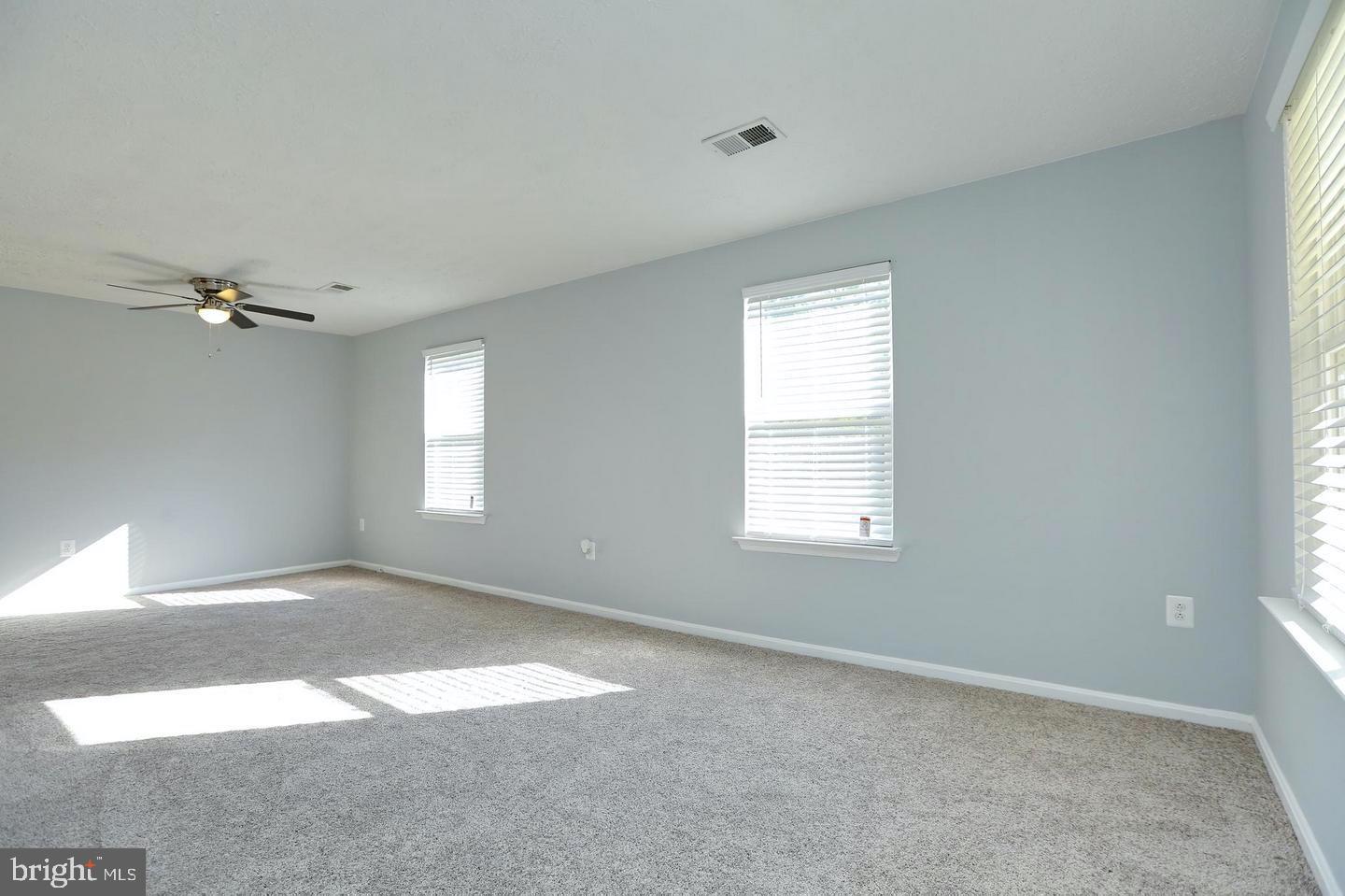 HUNTINGTON - Residential Lease