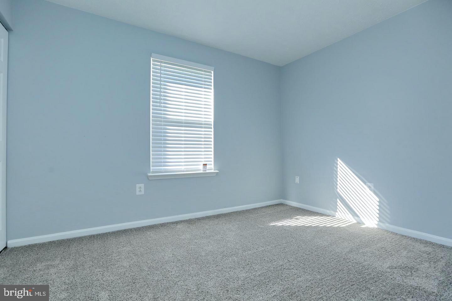 HUNTINGTON - Residential Lease