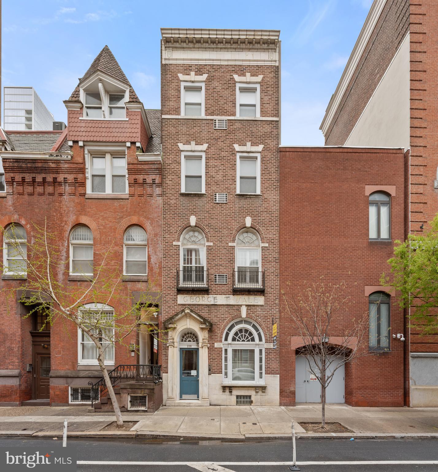 238 S 13TH STREET GRDN