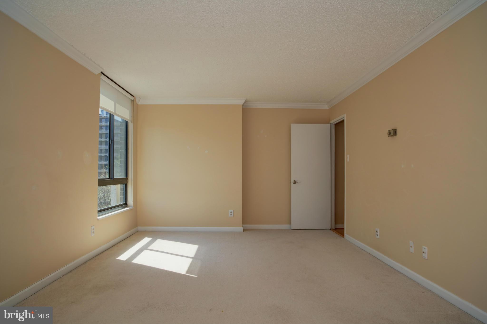 REGENCY AT MCLEAN - Residential