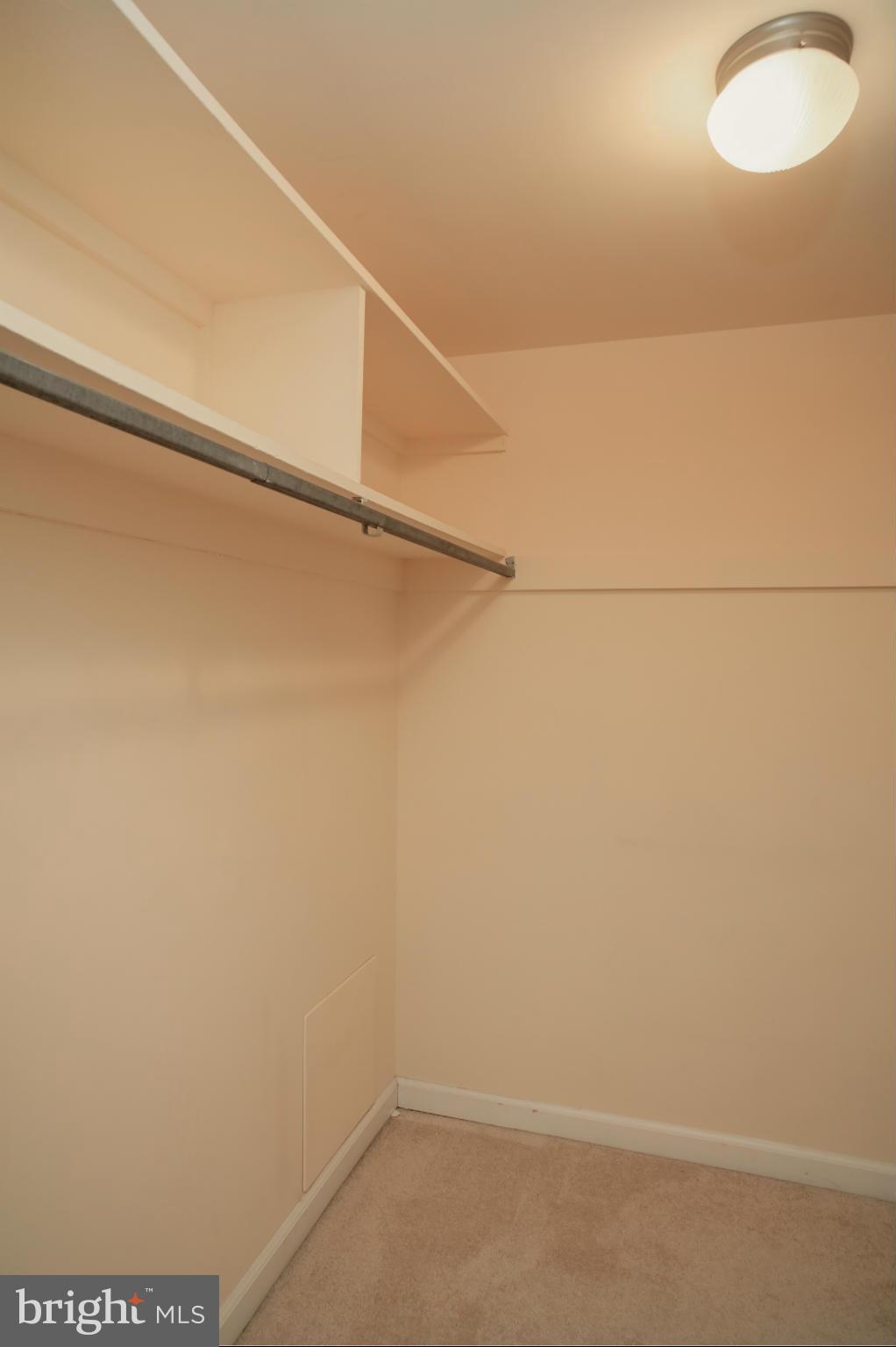 REGENCY AT MCLEAN - Residential