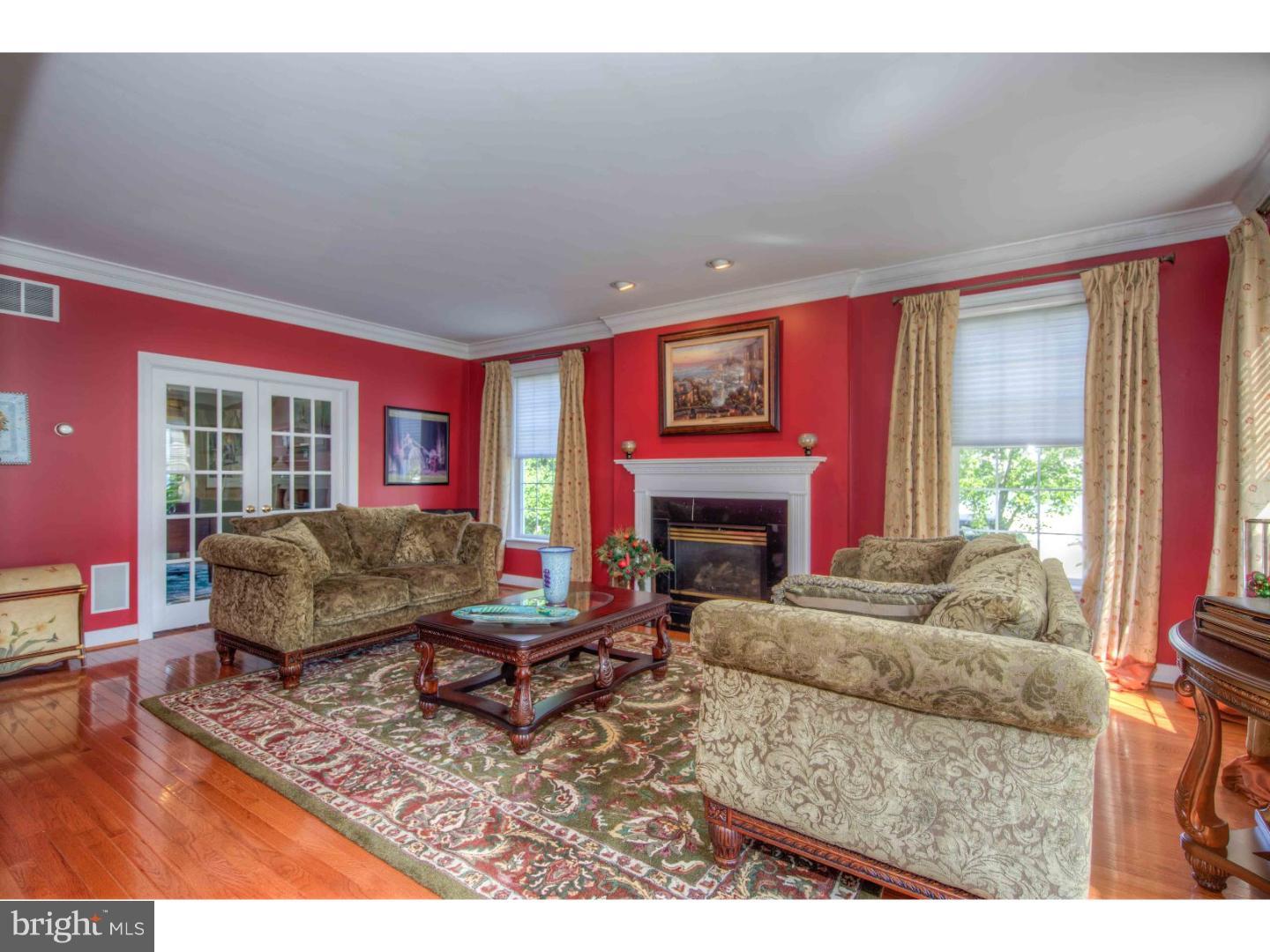 ROSSMORE - Residential