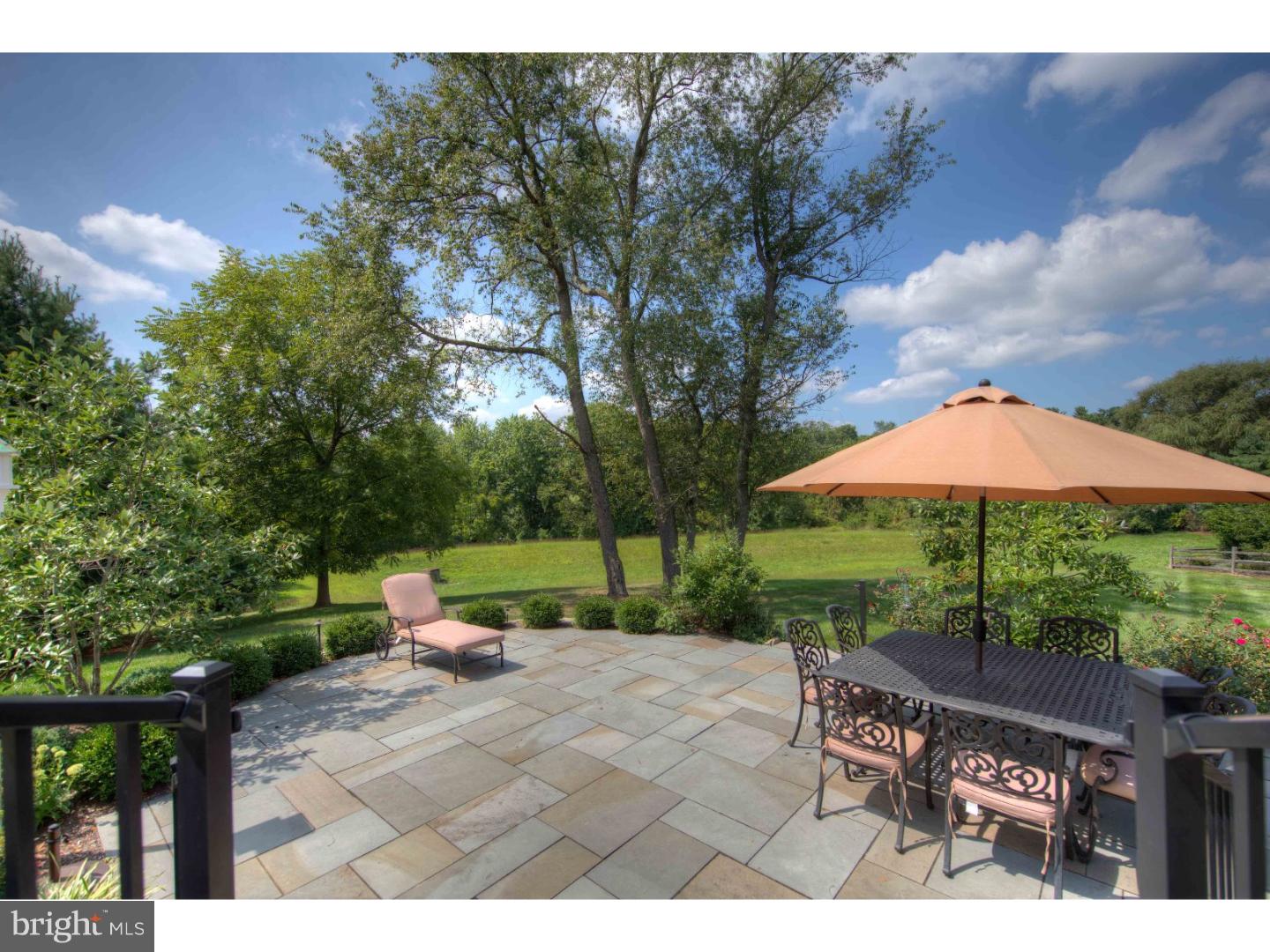 ROSSMORE - Residential